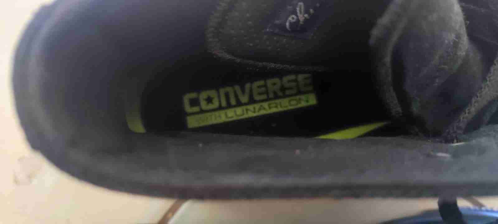 Zapatillas negras  convers nuevas - miniatura 2