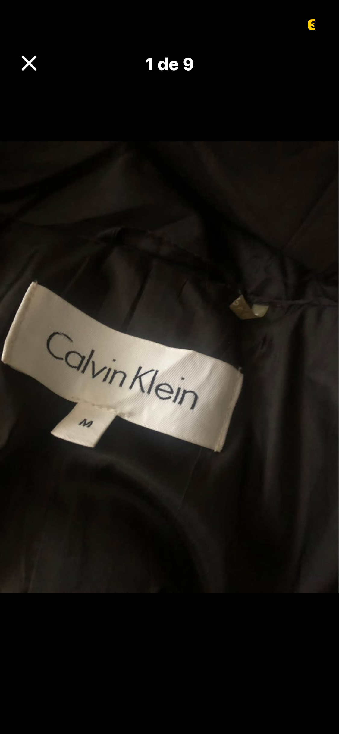 Abrigo negro acolchado con cinturón - miniatura 5