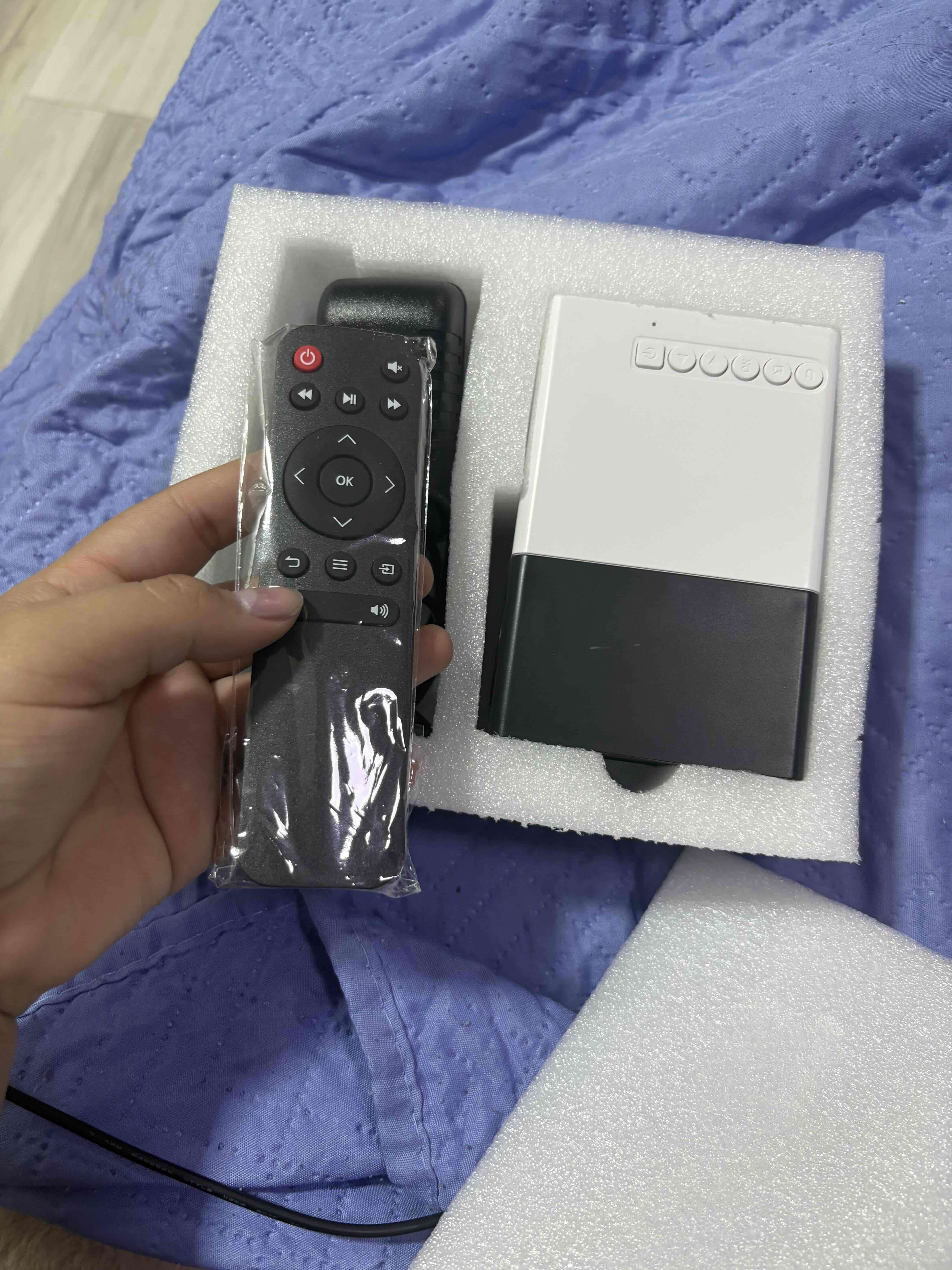 Proyector LED portátil - miniatura 3