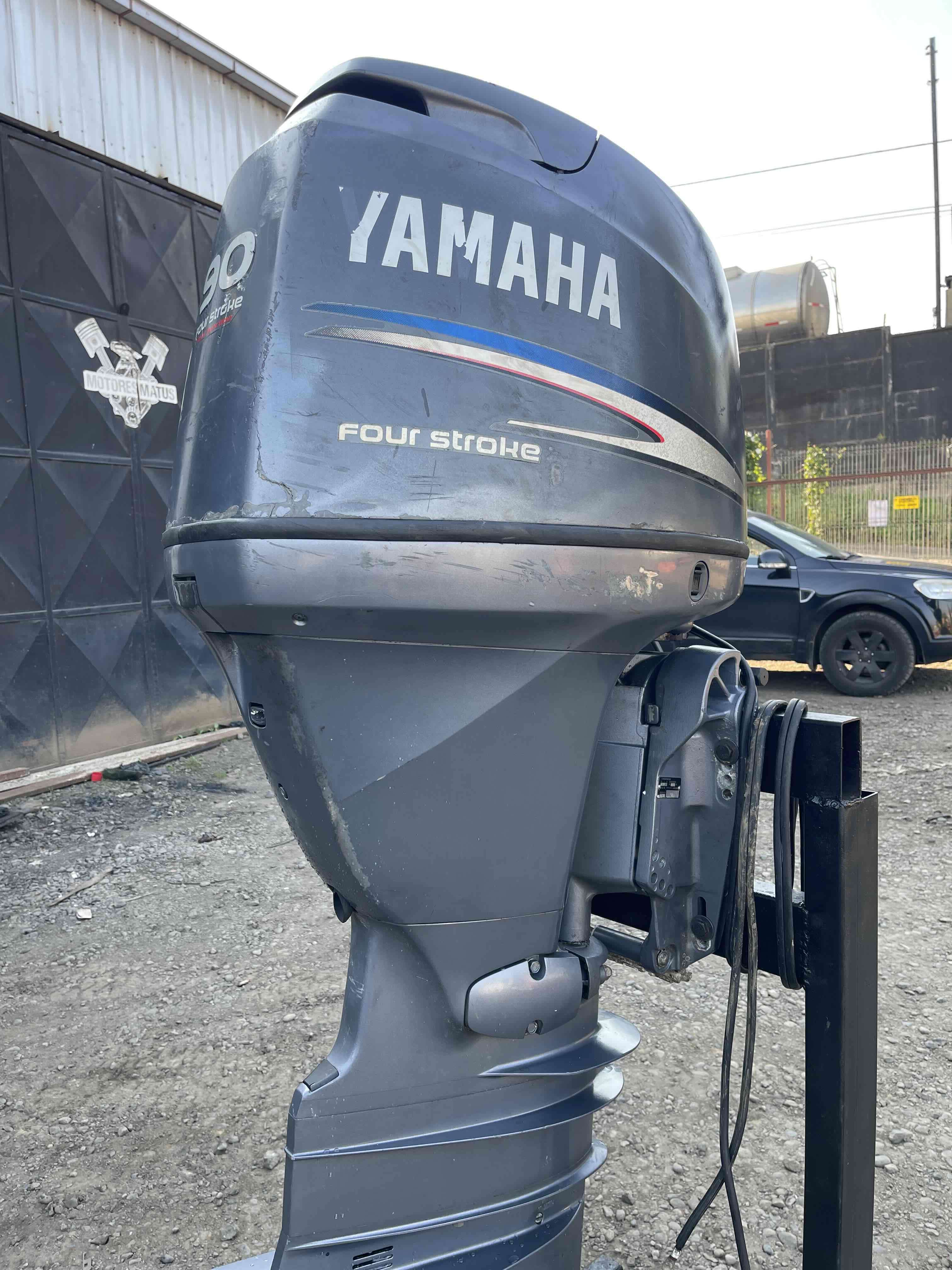 Motor fuera de borda Yamaha 90HP - miniatura 4