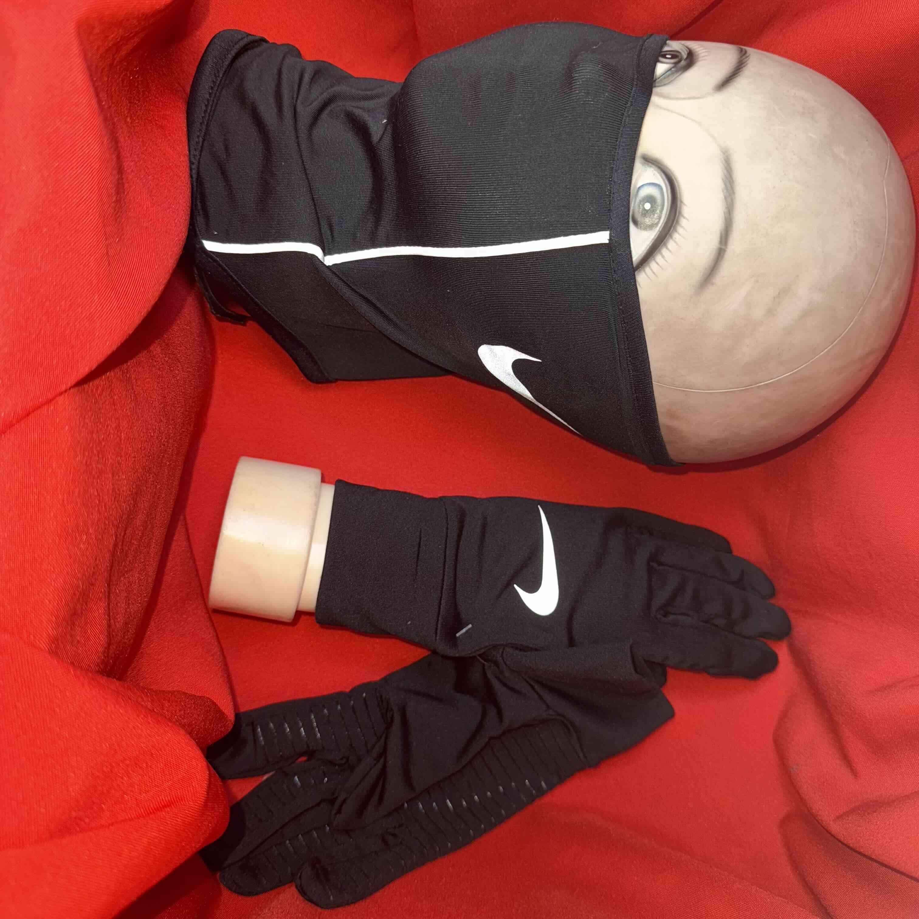 Set pasamontañas y guantes negros - miniatura 2