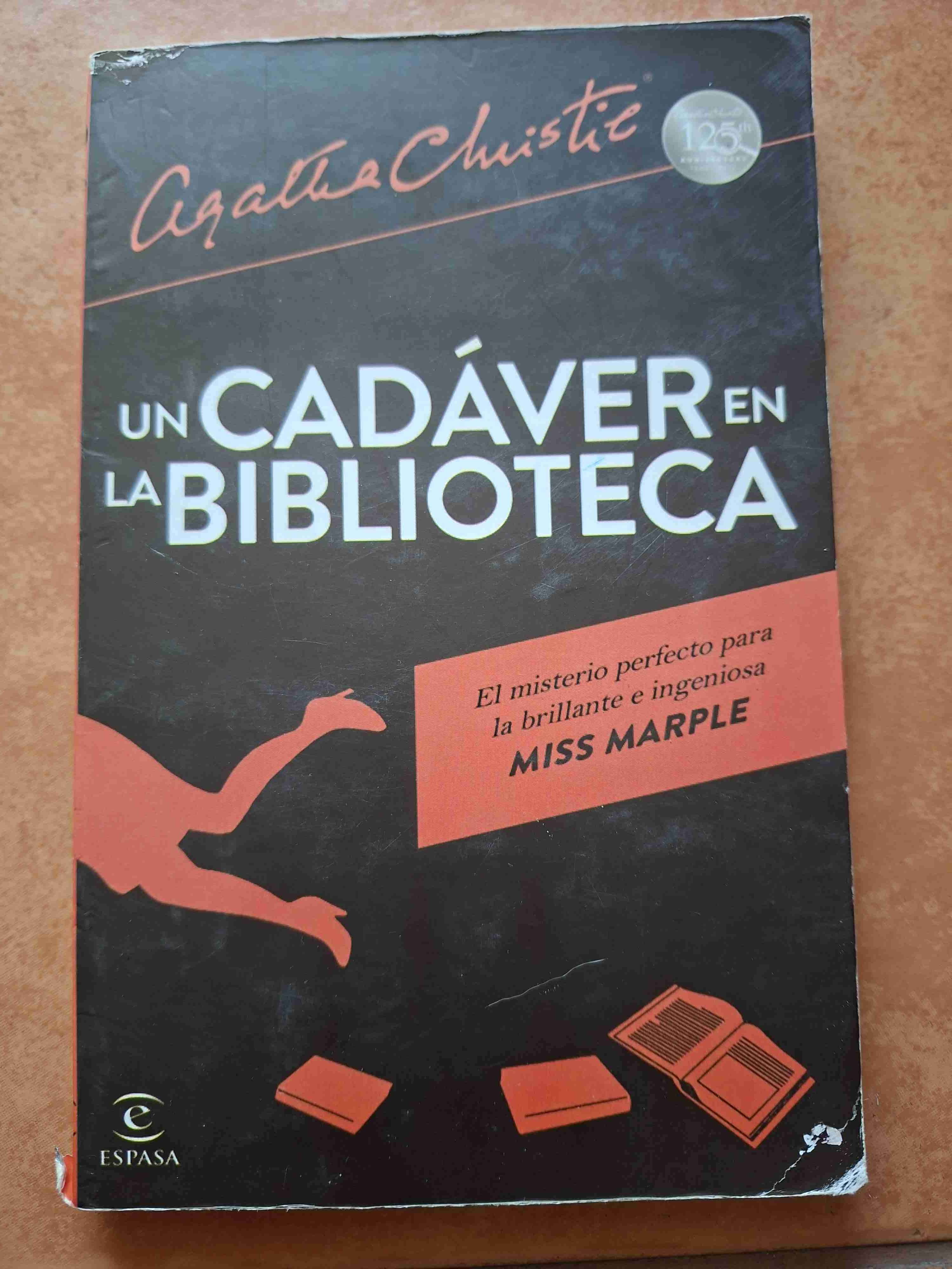Libro 'Un cadáver en la biblioteca' - miniatura 1
