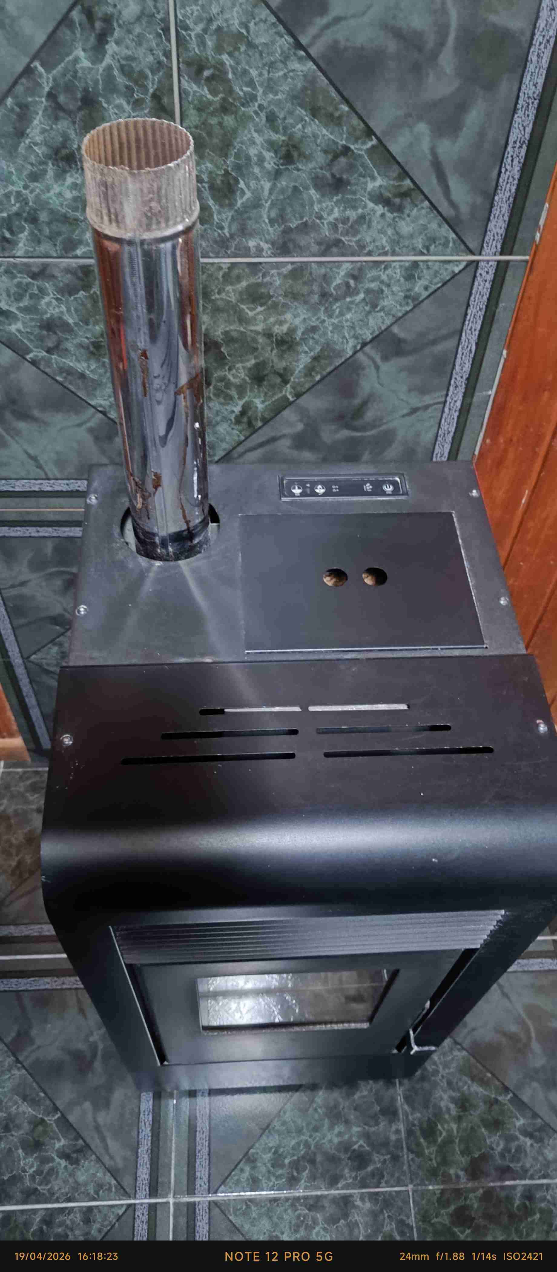 Estufa a pellet roja Eva Stampaggi 7,45kw - miniatura 3