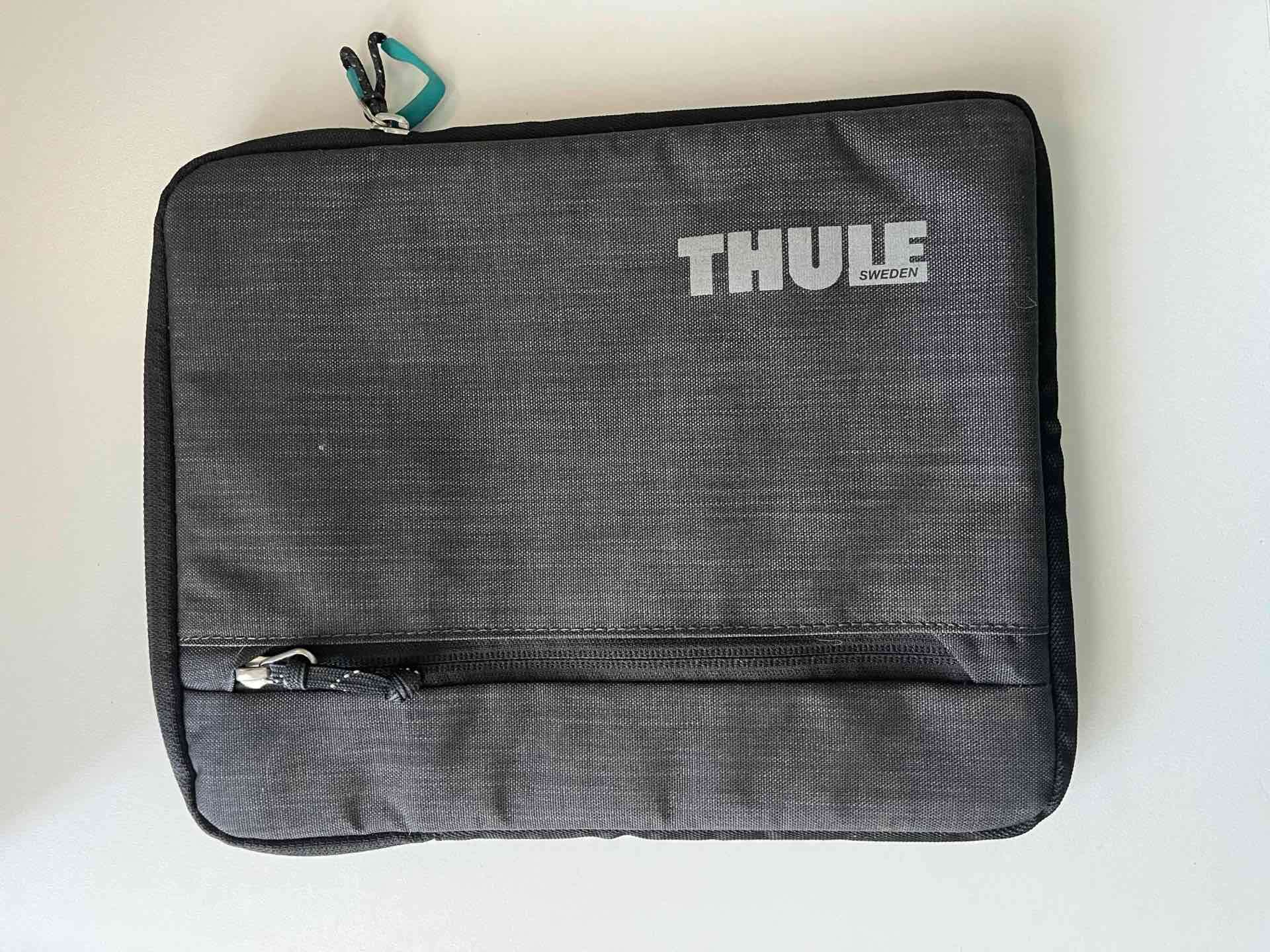 - [ ] Thule Strävan Sleeve para iPad Mini - Gray - miniatura 2