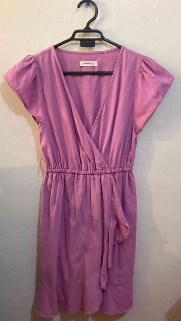 Vestido cruzado lila