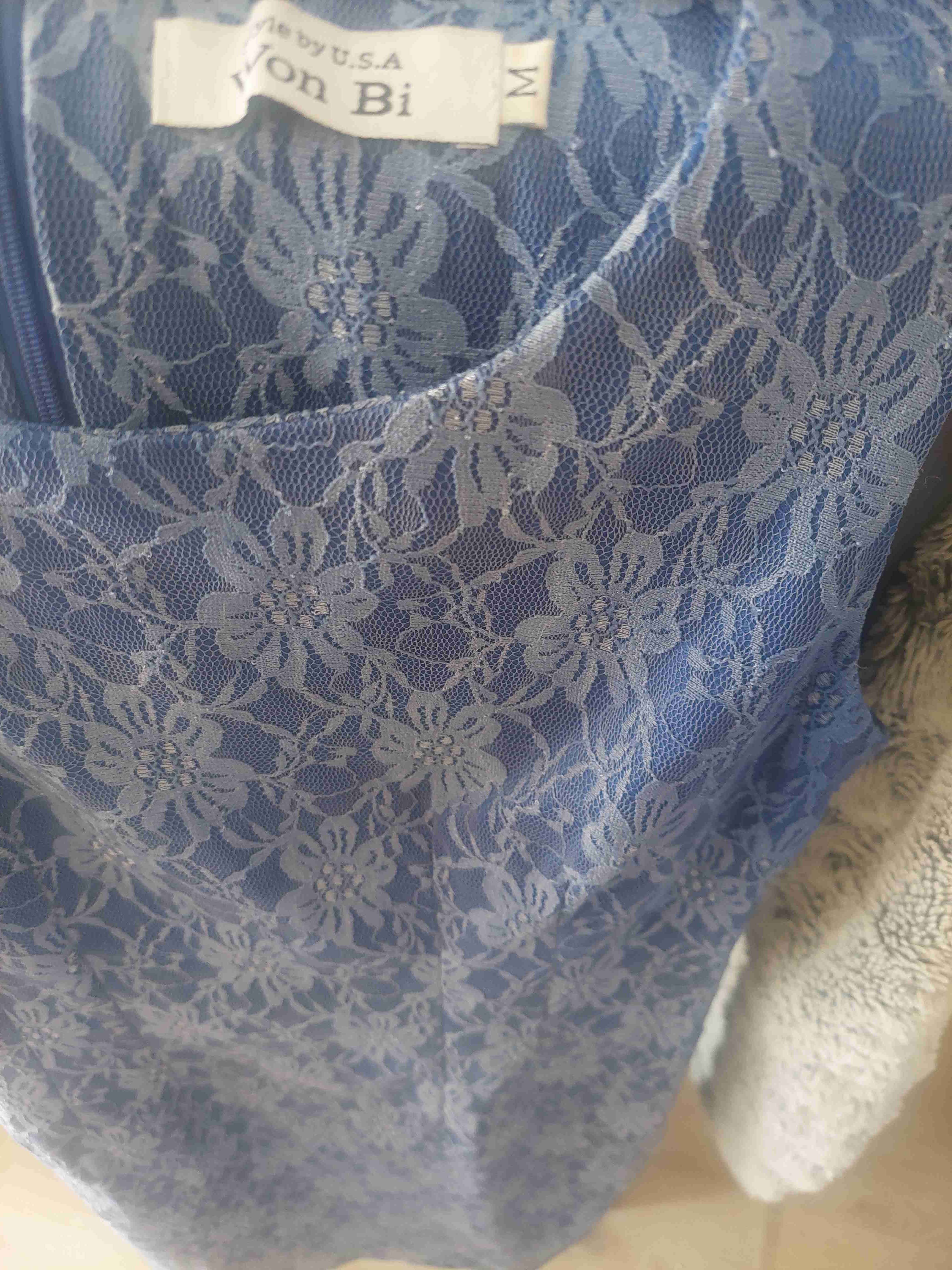 Vestido azul encaje floral - miniatura 3