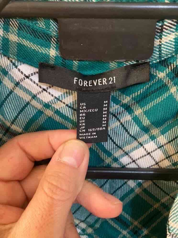 Camisa a cuadros rota verde - miniatura 2