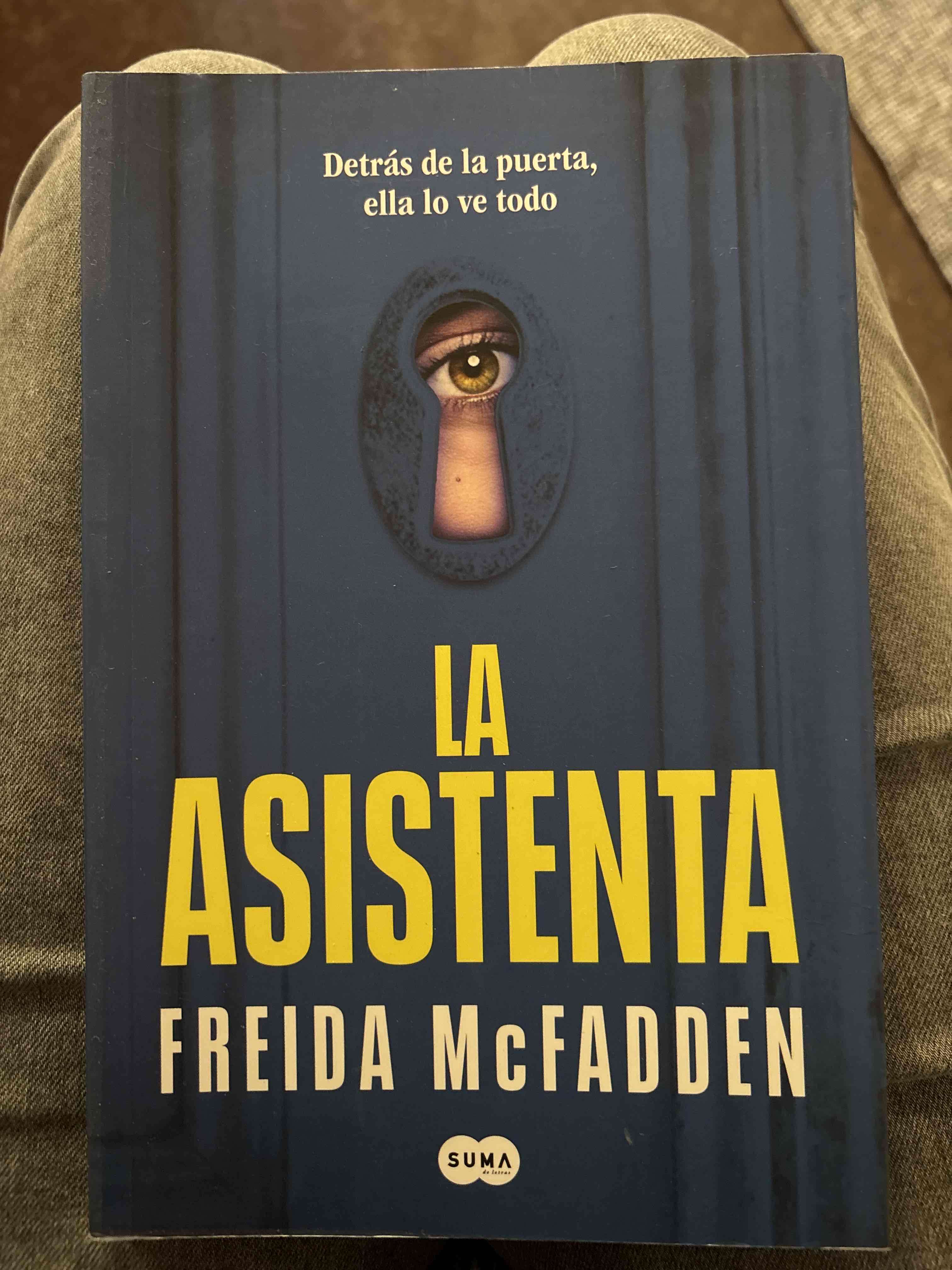 Libro 'La Asistenta' de Freida McFadden - miniatura 1