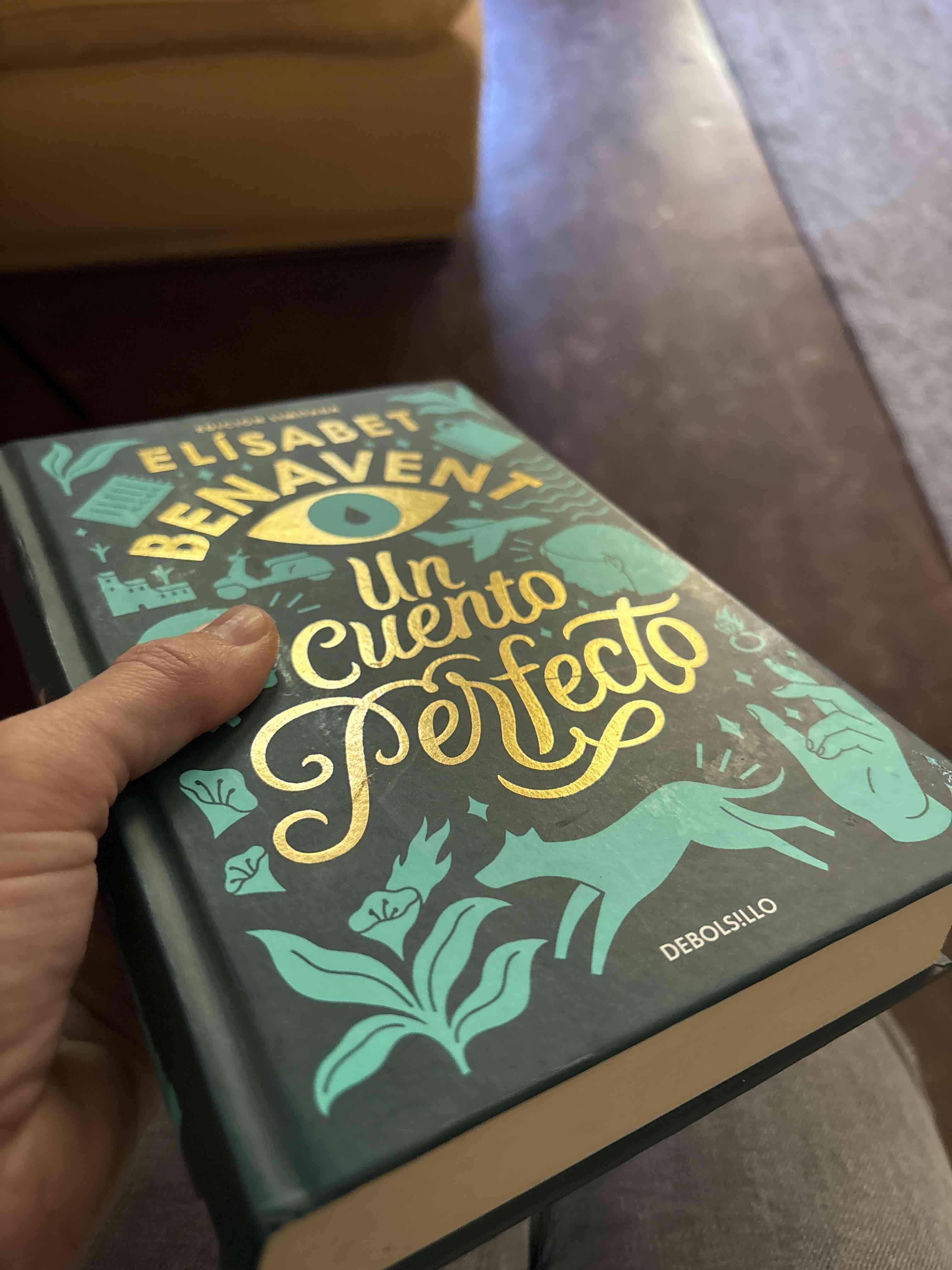 Libro 'Un Cuento Perfecto' Edición Limitada - miniatura 3