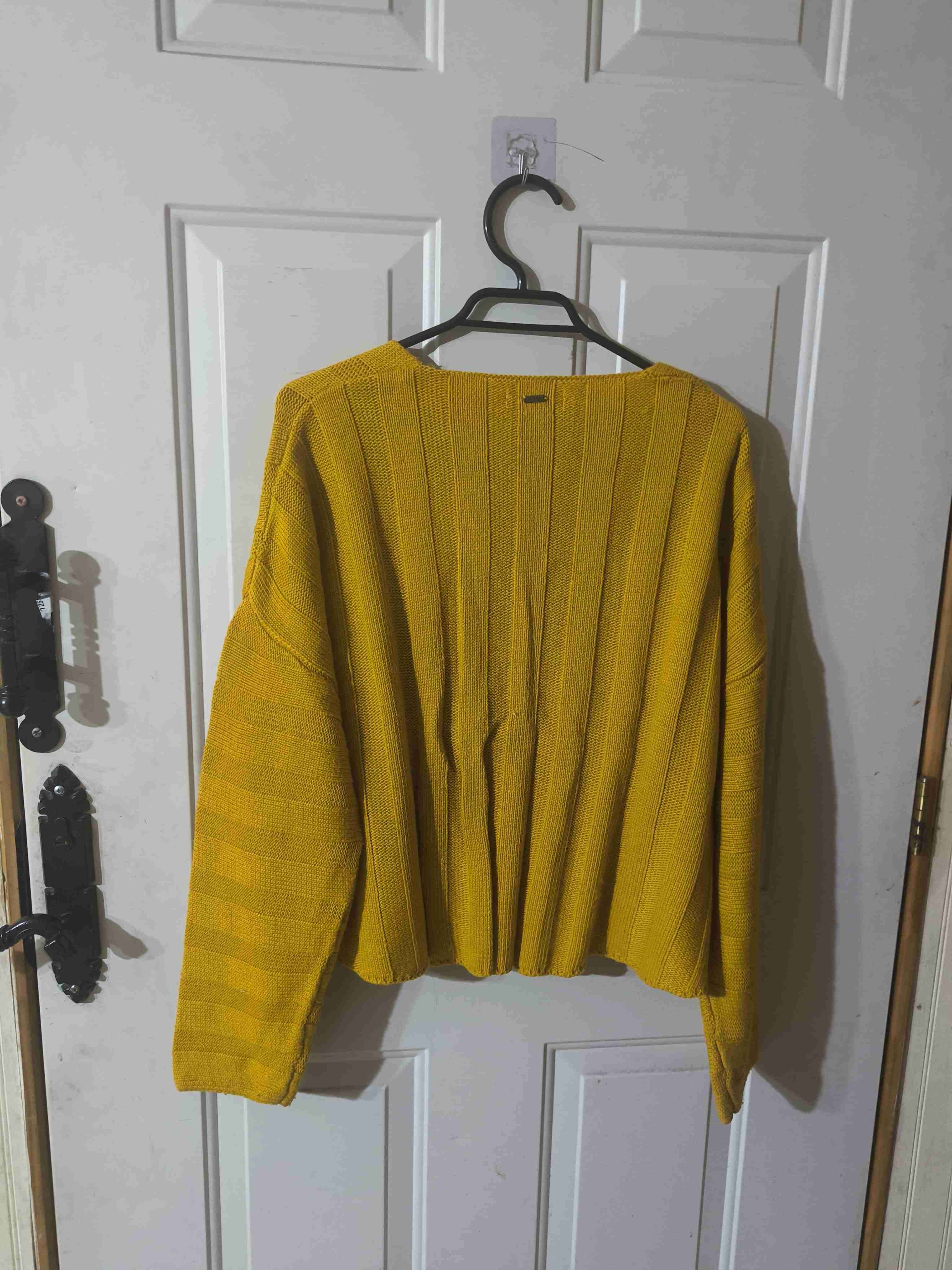 Suéter mostaza de punto - miniatura 2