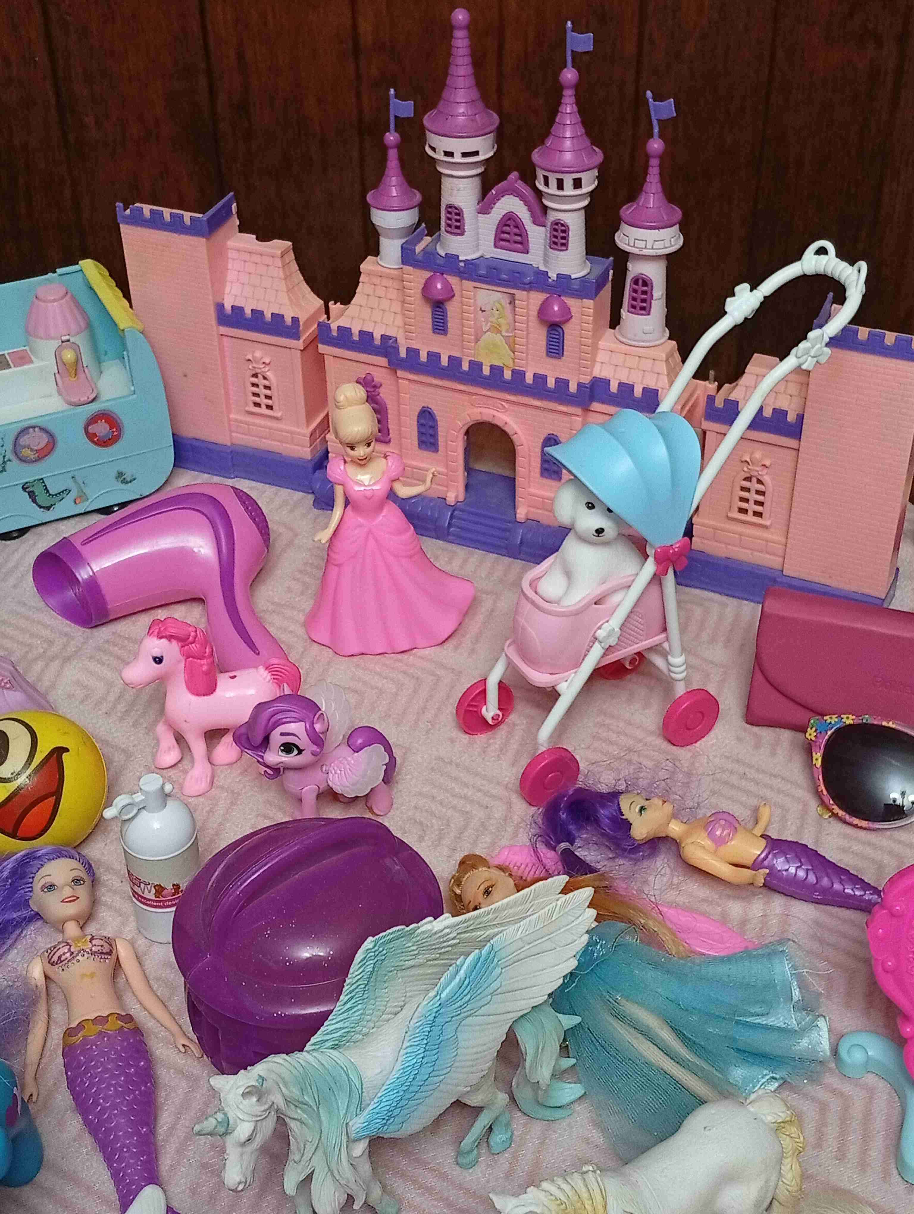 Hermoso lote de juguetes para niñitas. - miniatura 2