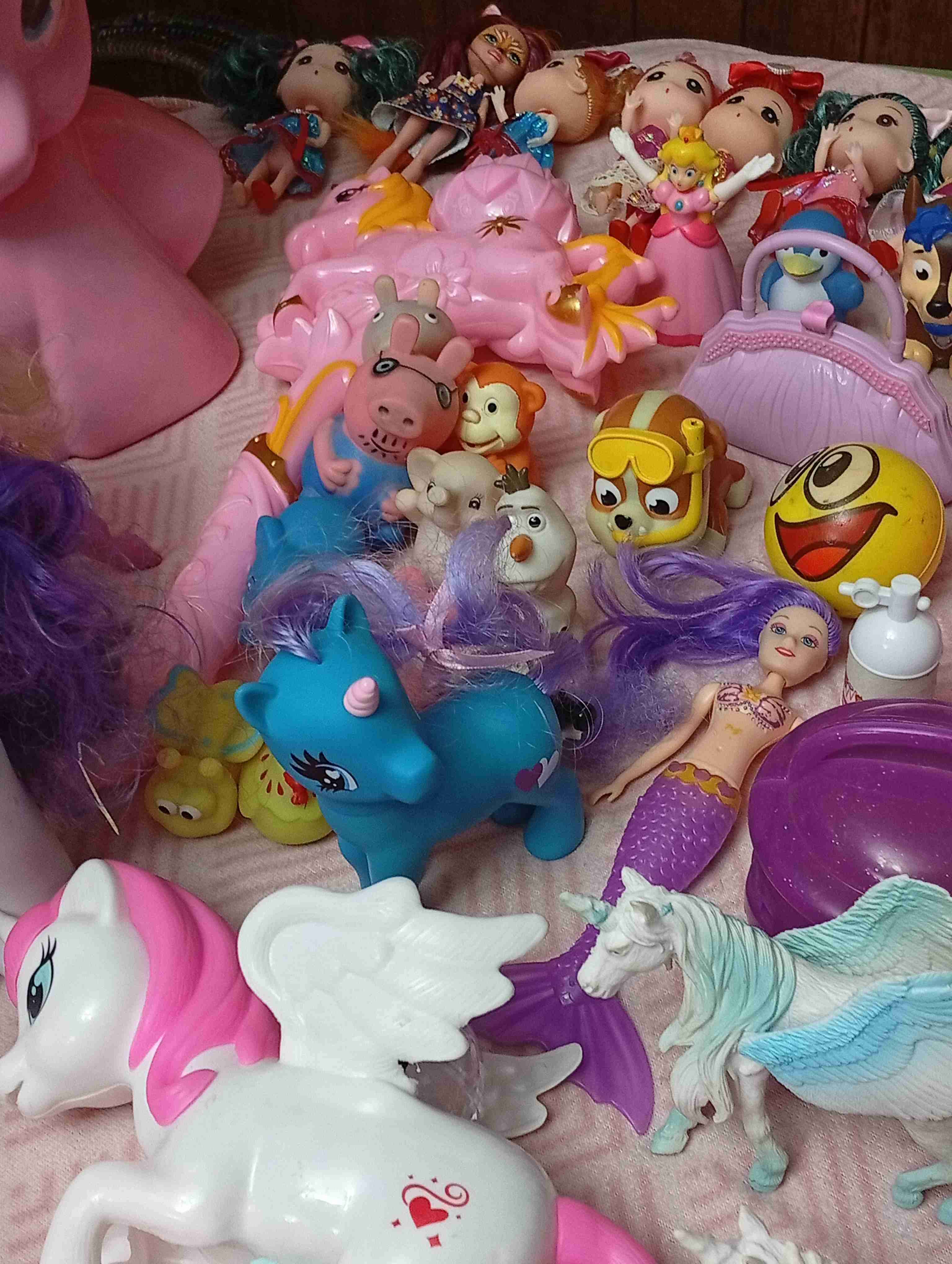 Hermoso lote de juguetes para niñitas. - miniatura 5