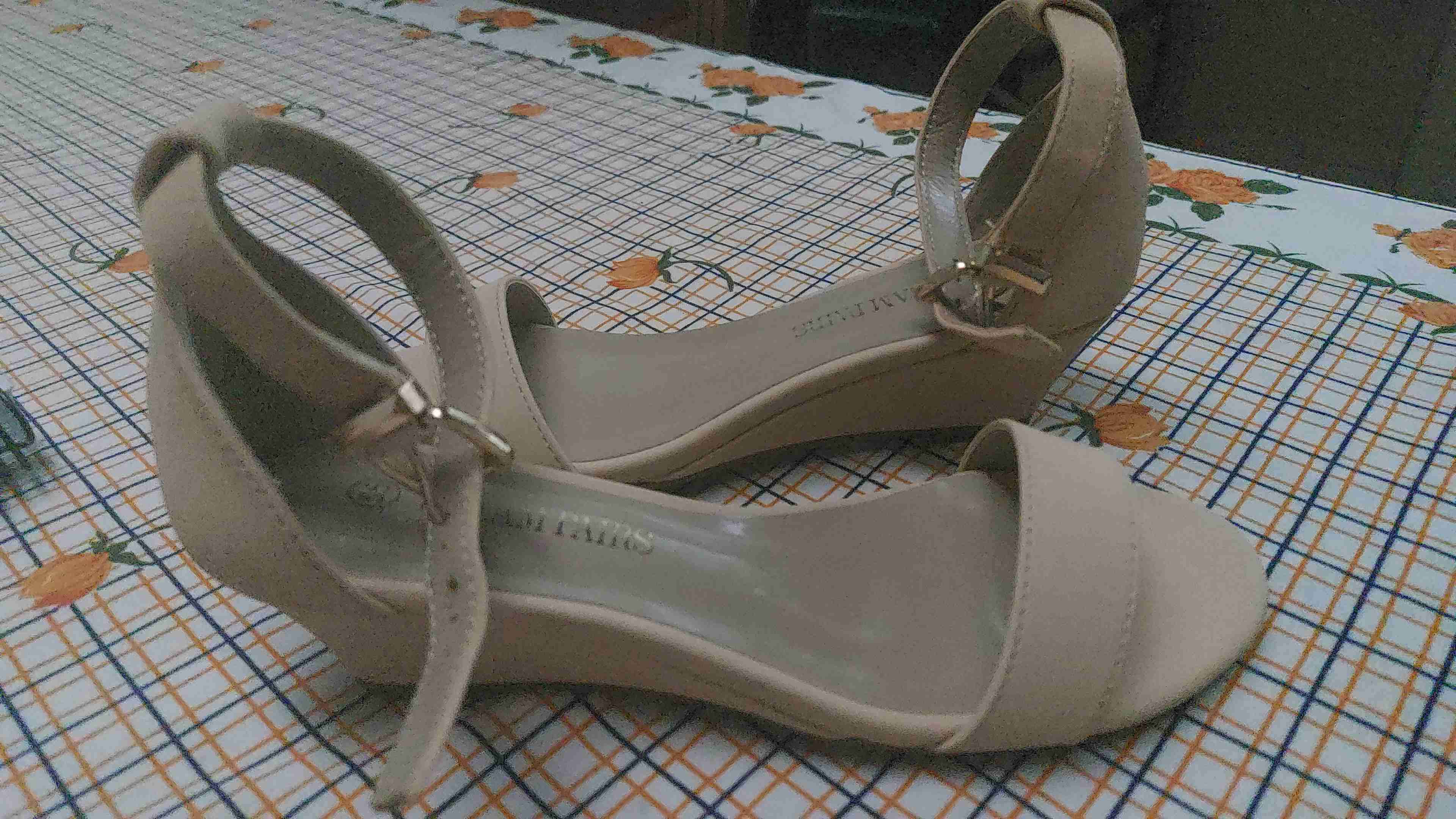 Chalas color nude en caja - miniatura 5