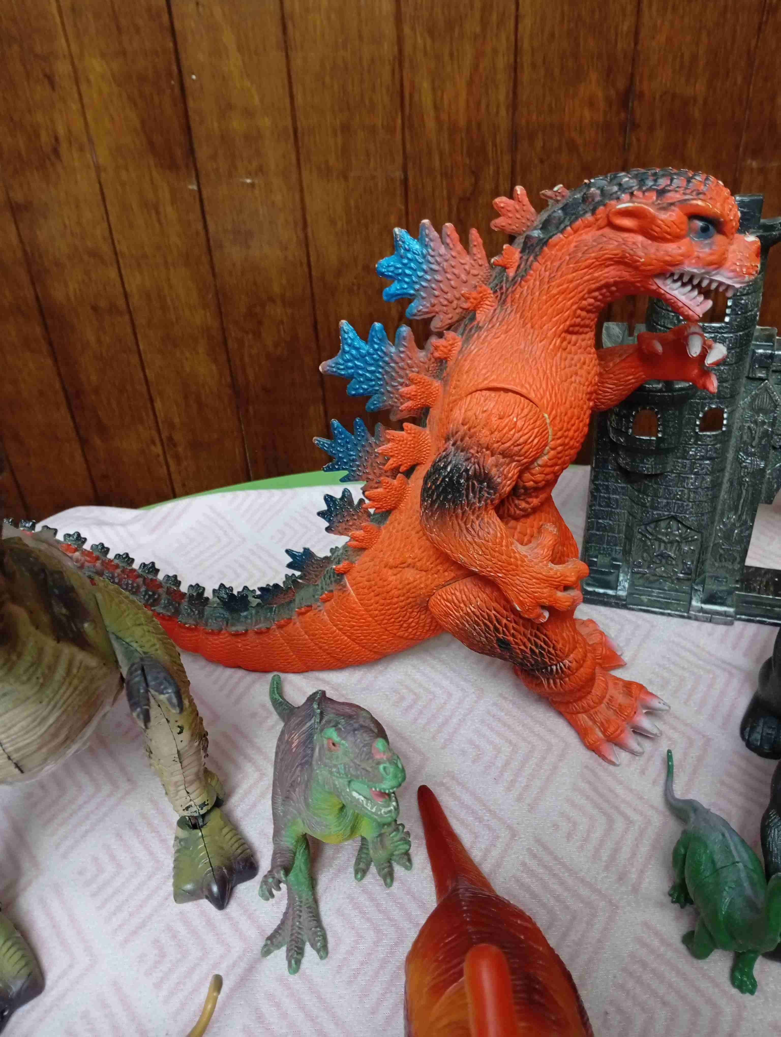 Gran variedad de juguetes para niños. - miniatura 1