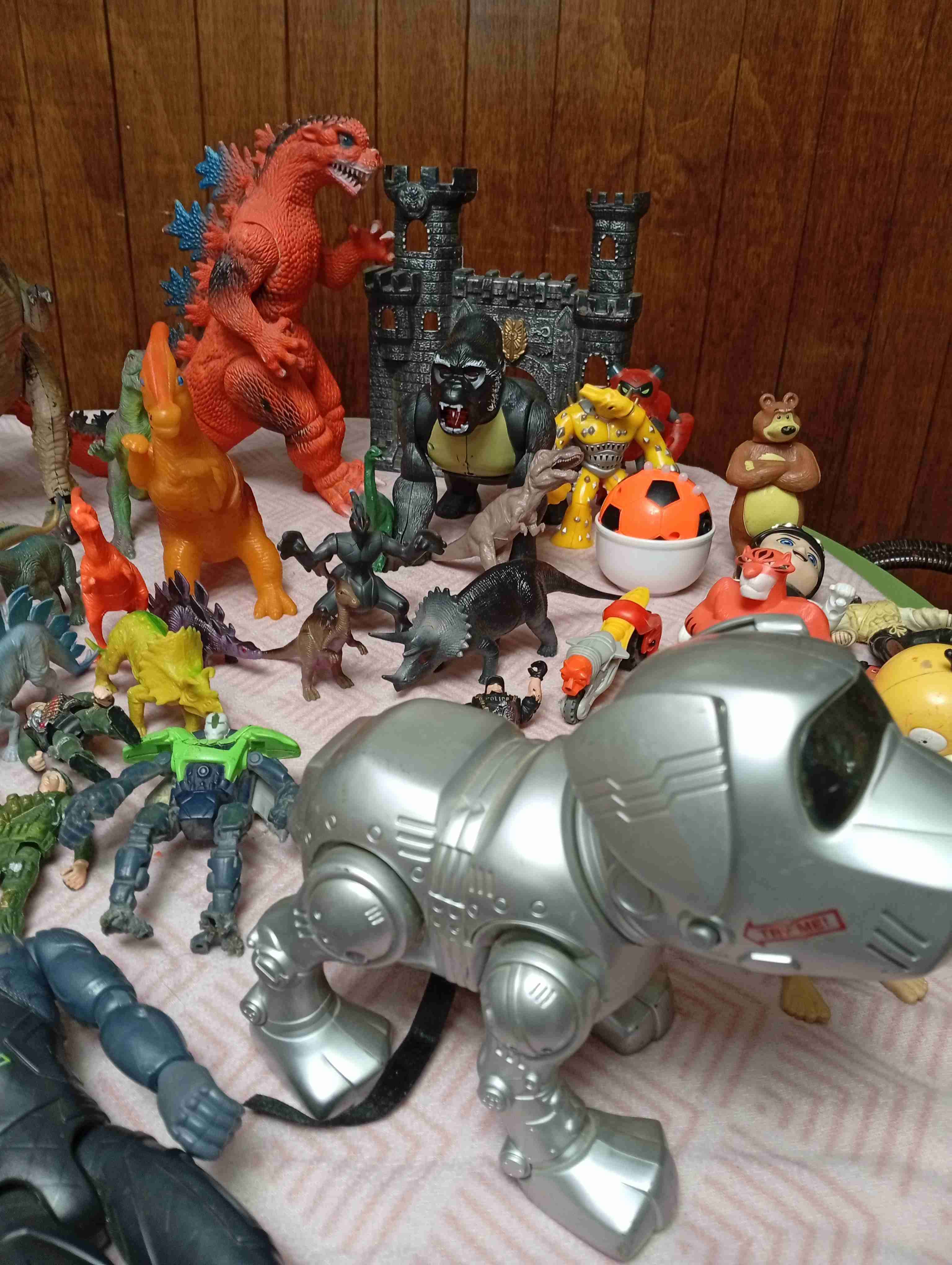 Gran variedad de juguetes para niños. - miniatura 6