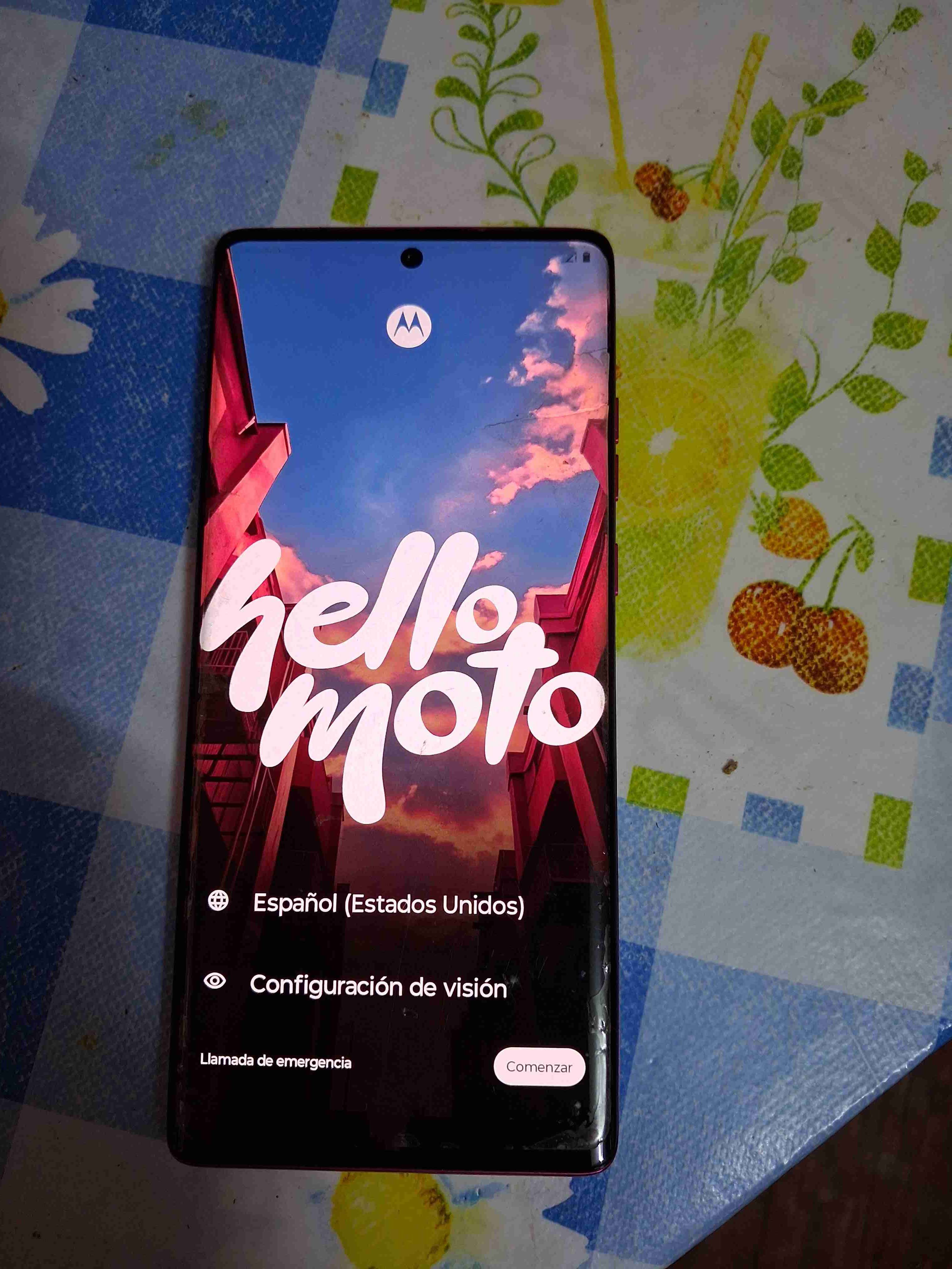 Smartphone Motorola pantalla grande - miniatura 1