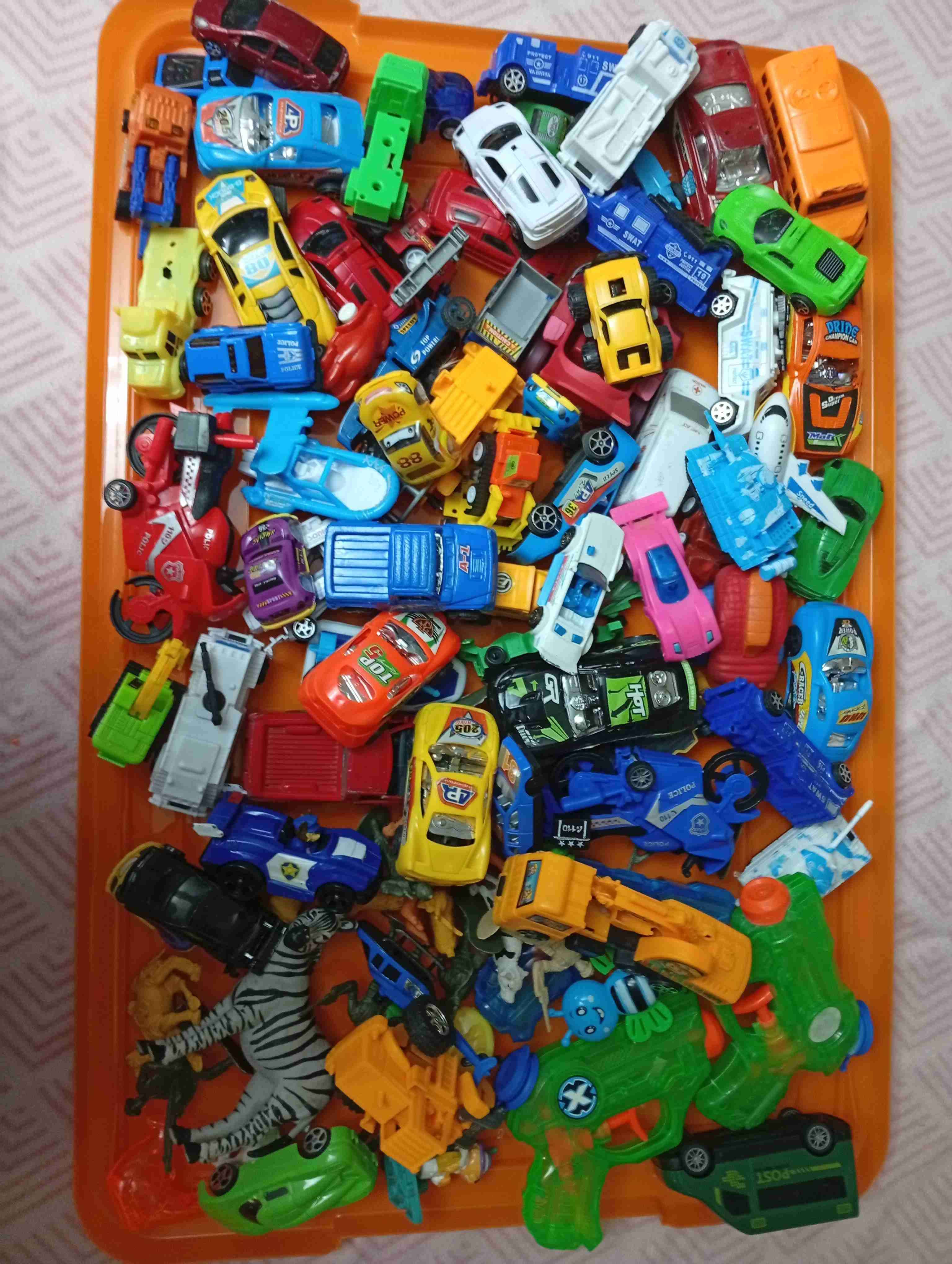 Lote de autitos pequeños. Gran variedad . - miniatura 4