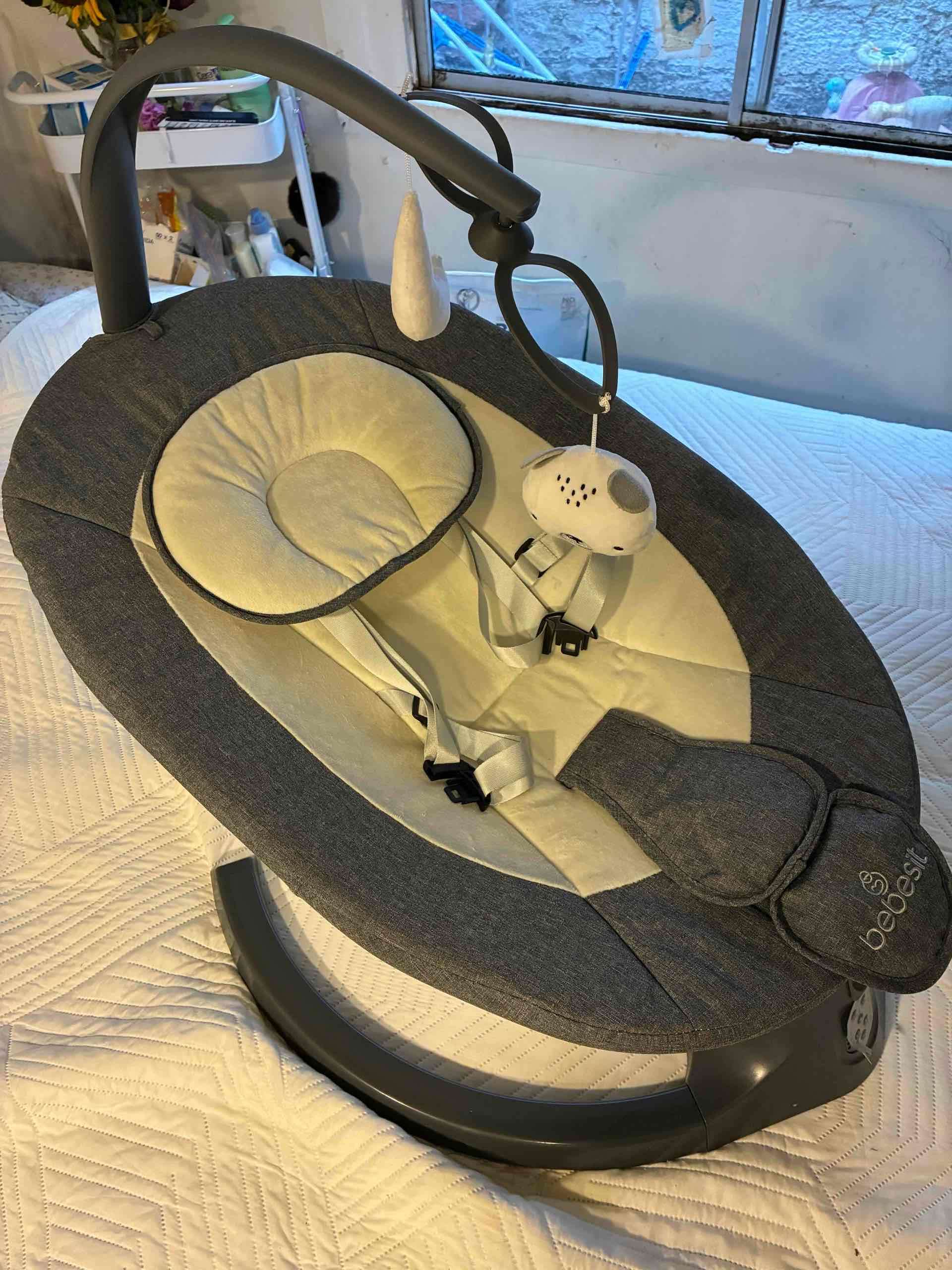 Silla mecedora para bebé gris - miniatura 2