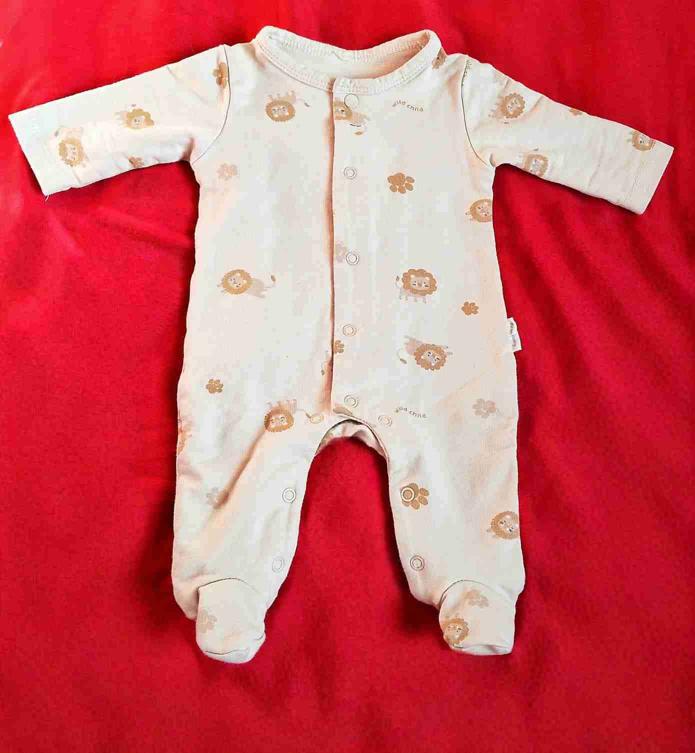 Set de gorros para bebé y ropa de recién nacido - miniatura 3