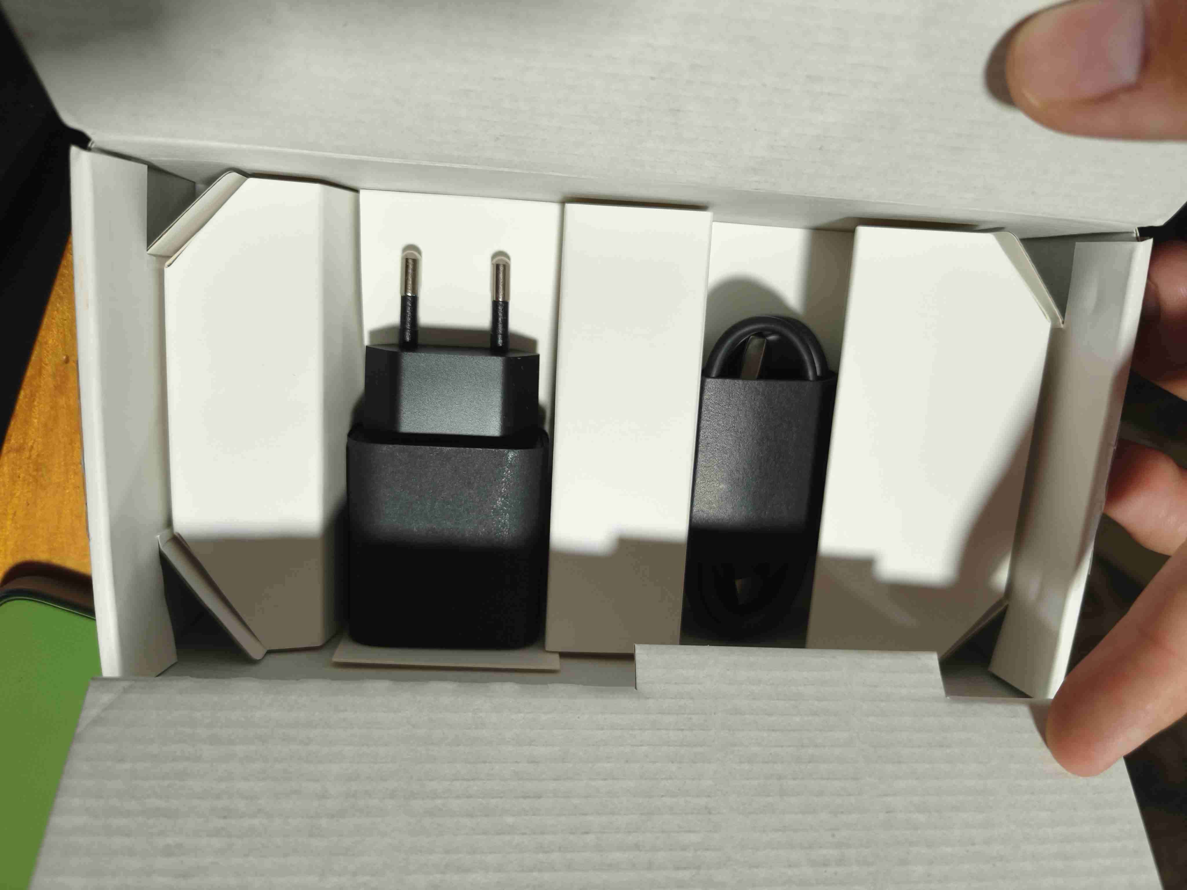 Smartphone Moto G06 nuevo - miniatura 3