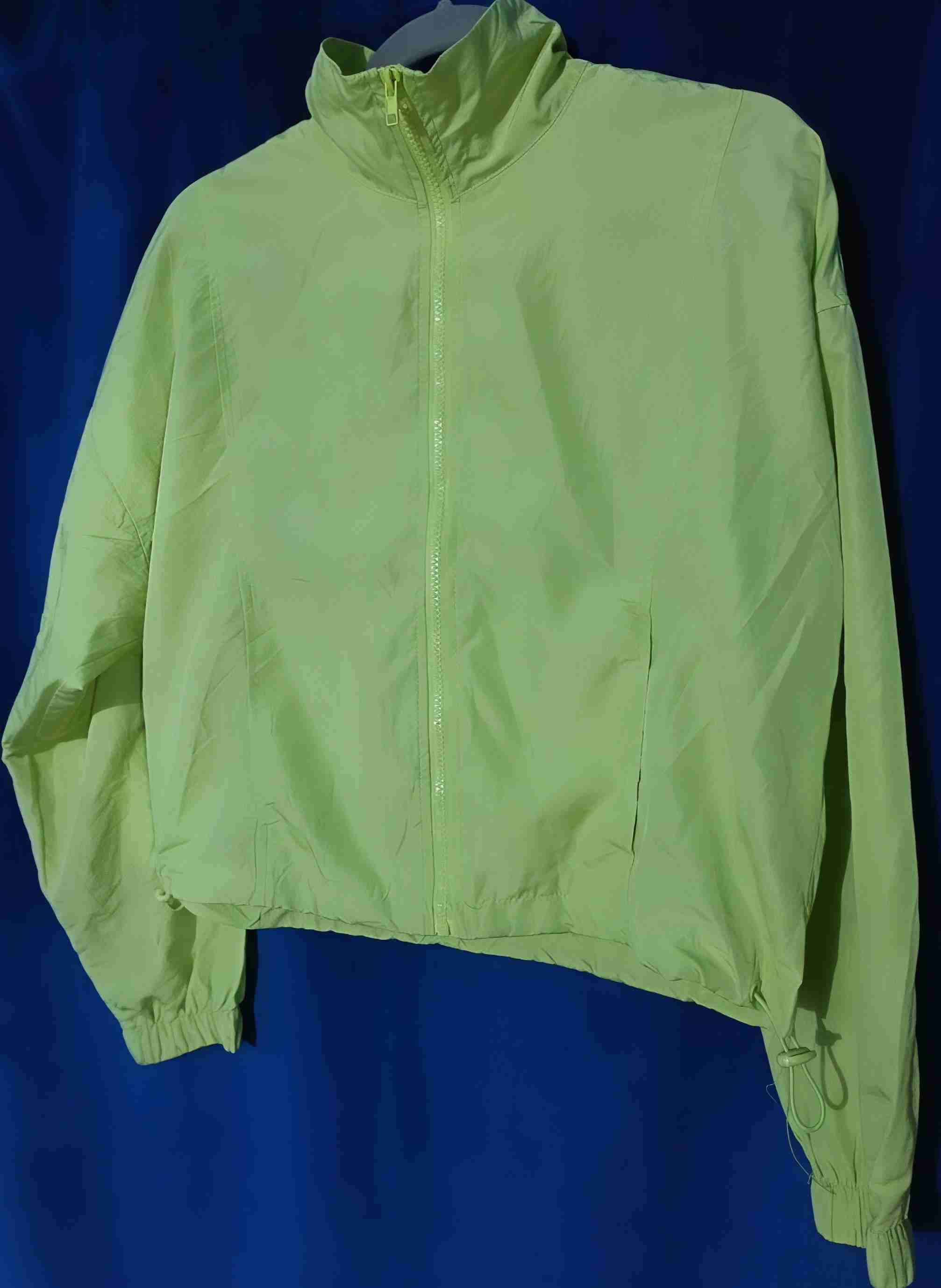 Cortavientos con capucha - miniatura 6