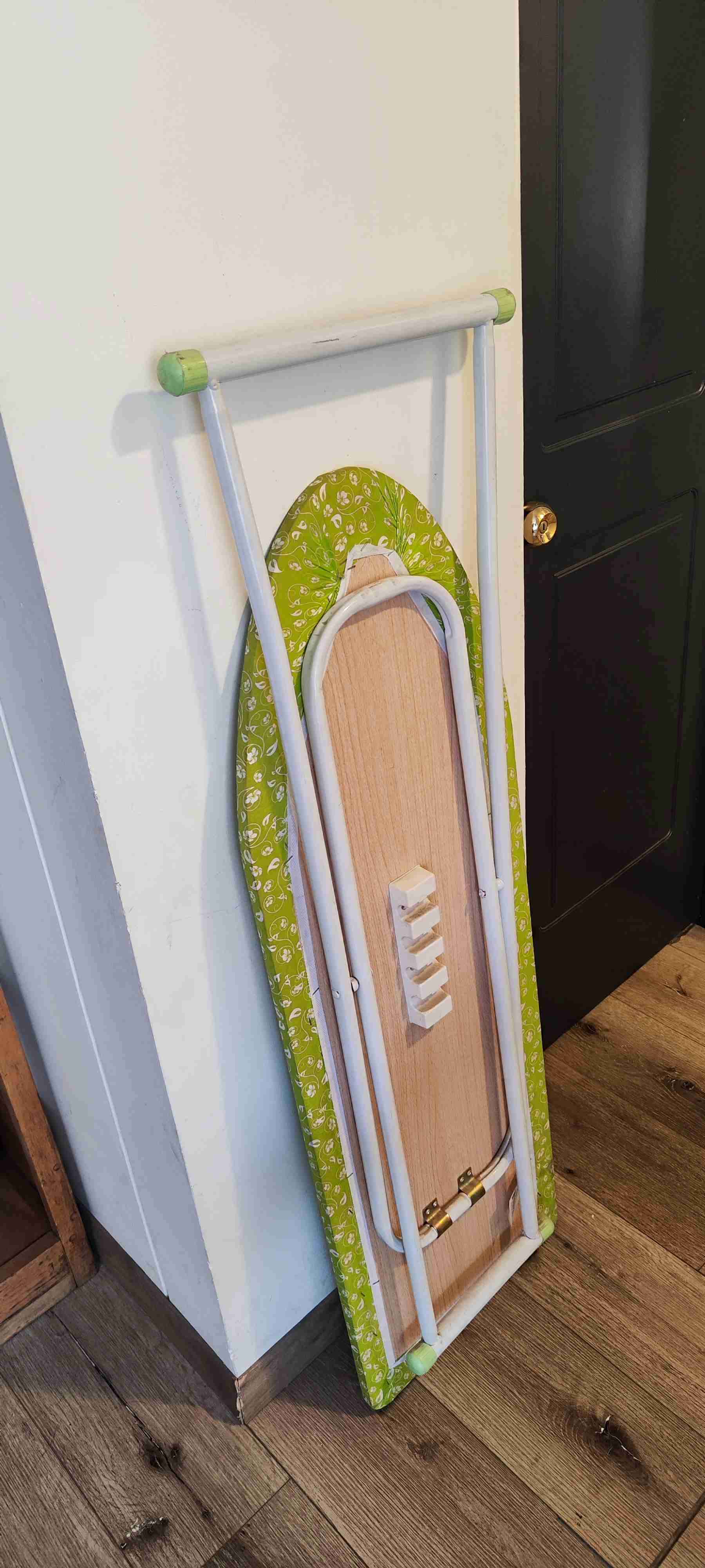 Tabla de planchar color verde - miniatura 2