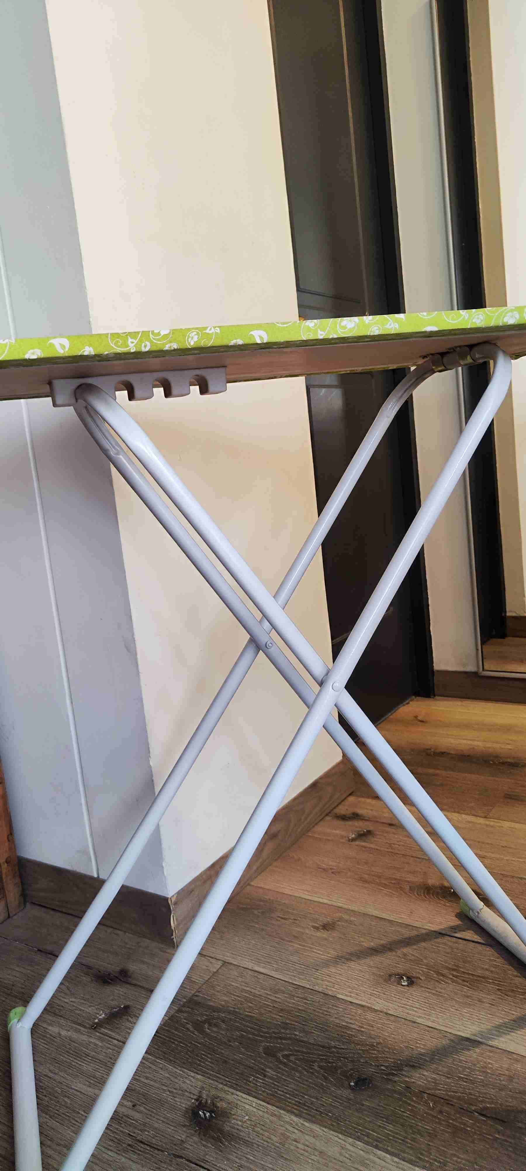 Tabla de planchar color verde - miniatura 3