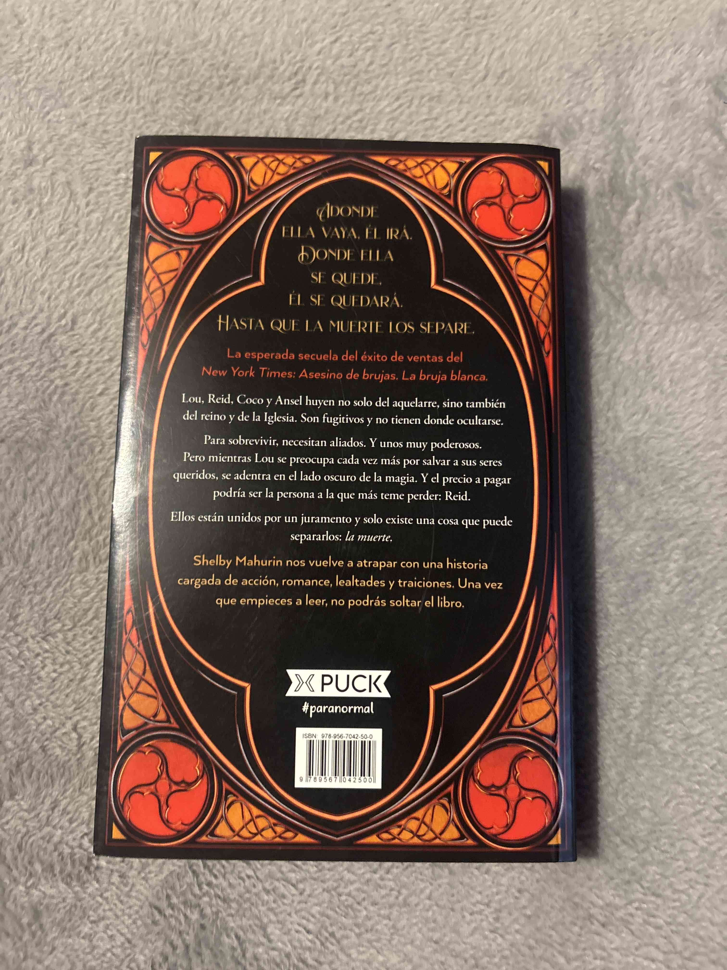 Libro Asesino de Brujas 2 - miniatura 3