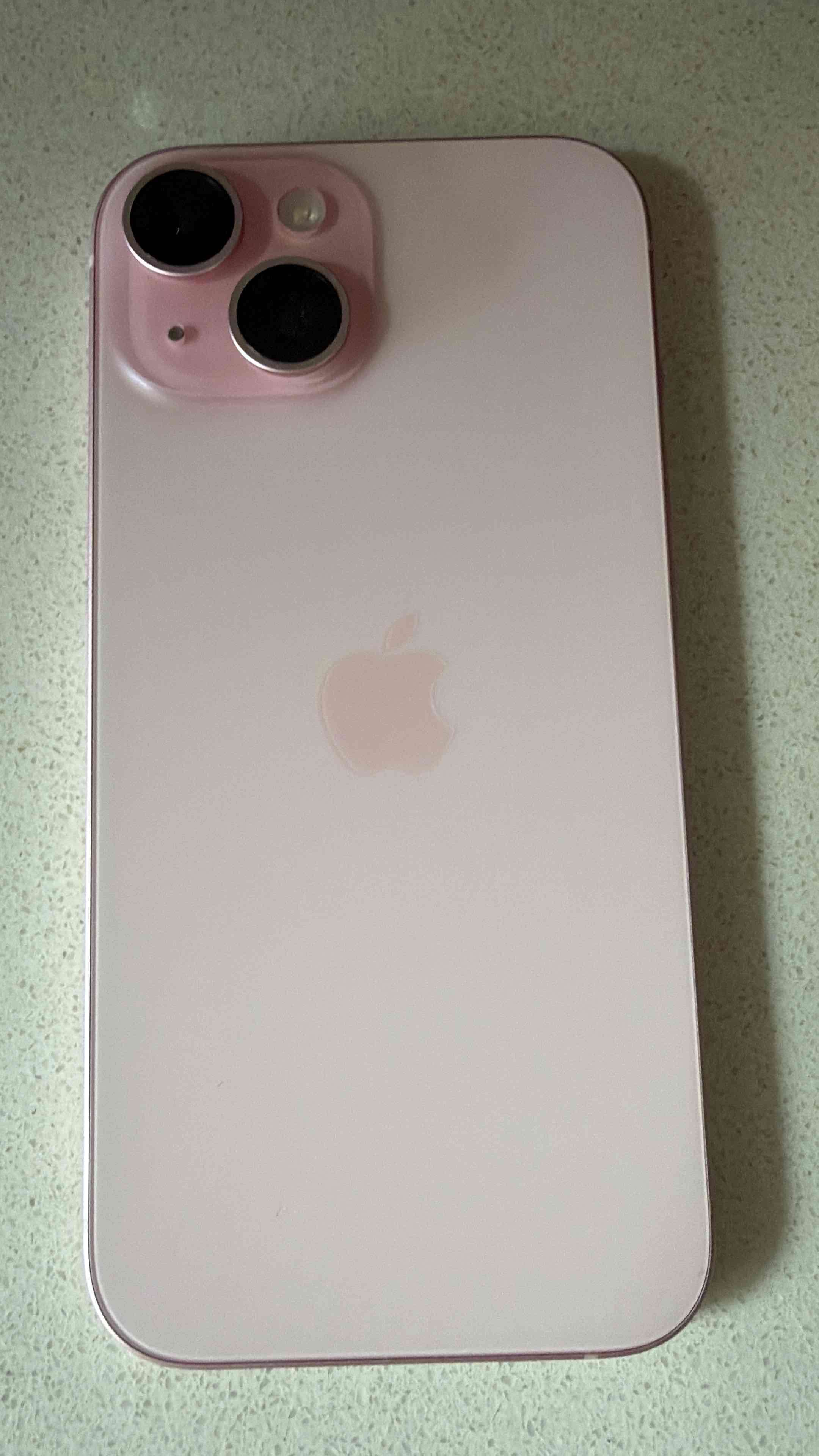iPhone 15 128GB casi nuevo - miniatura 2