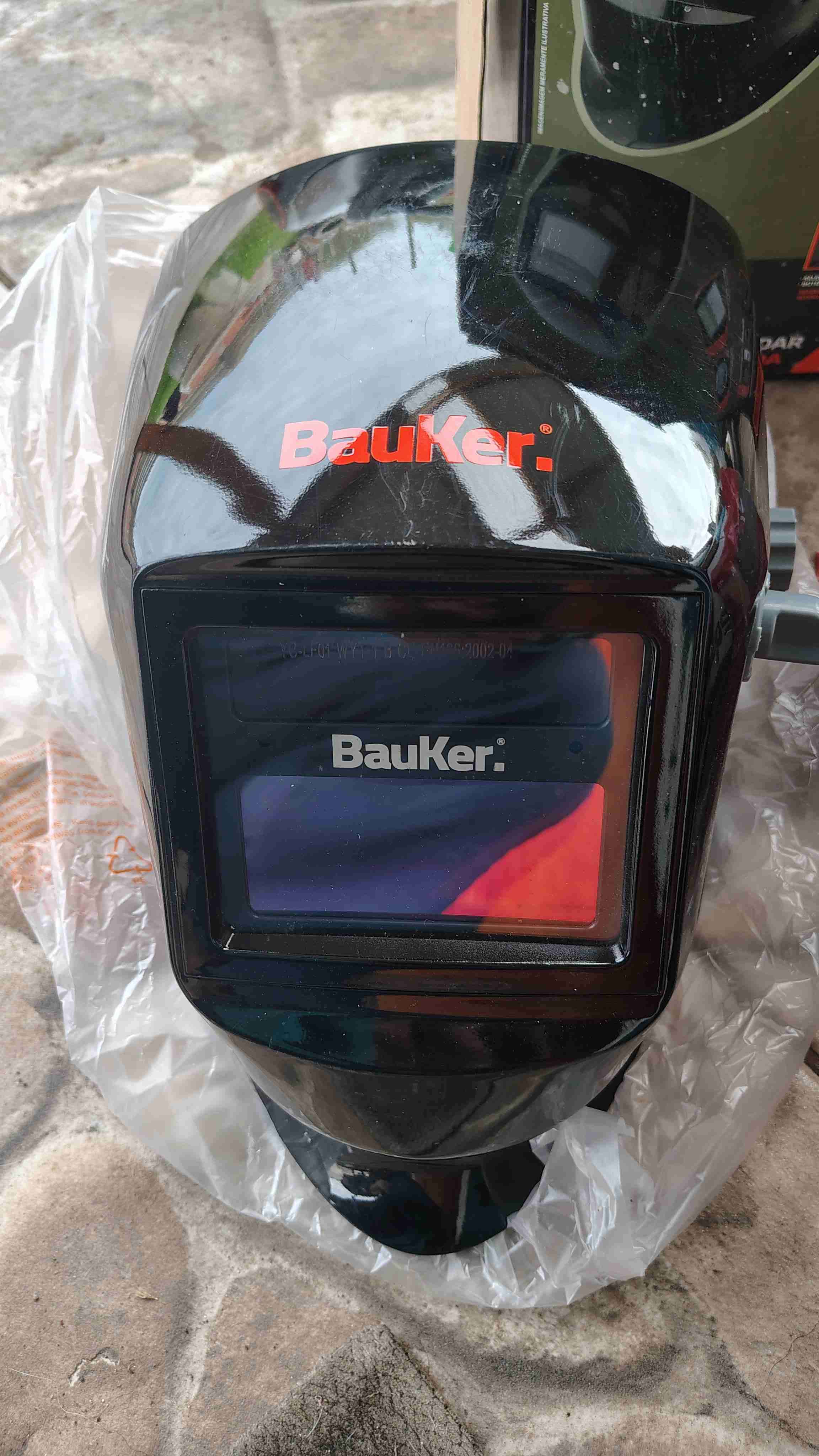 Máscara de soldar Bauker - miniatura 1