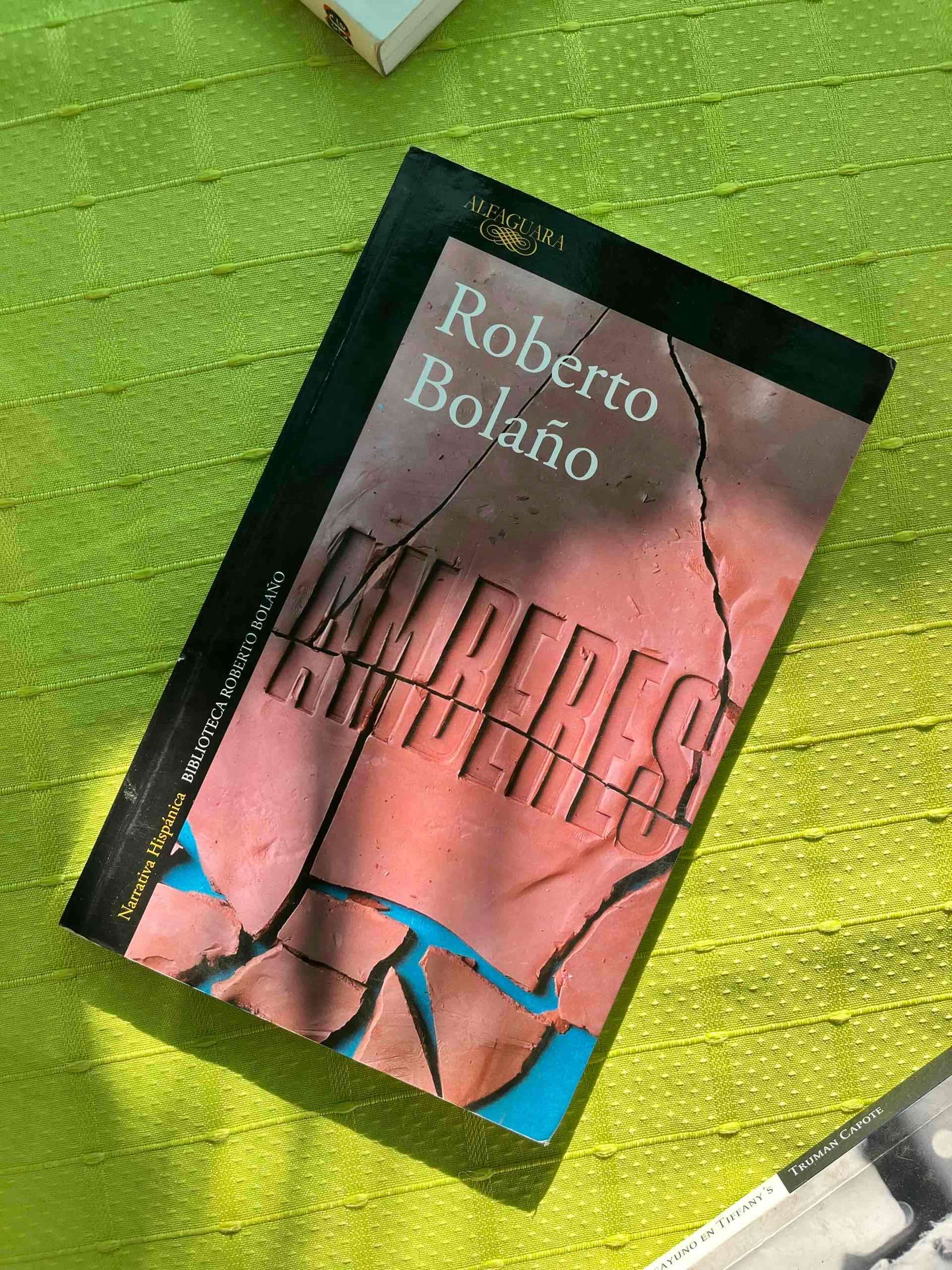 Libro 'Amberes' de Roberto Bolaño