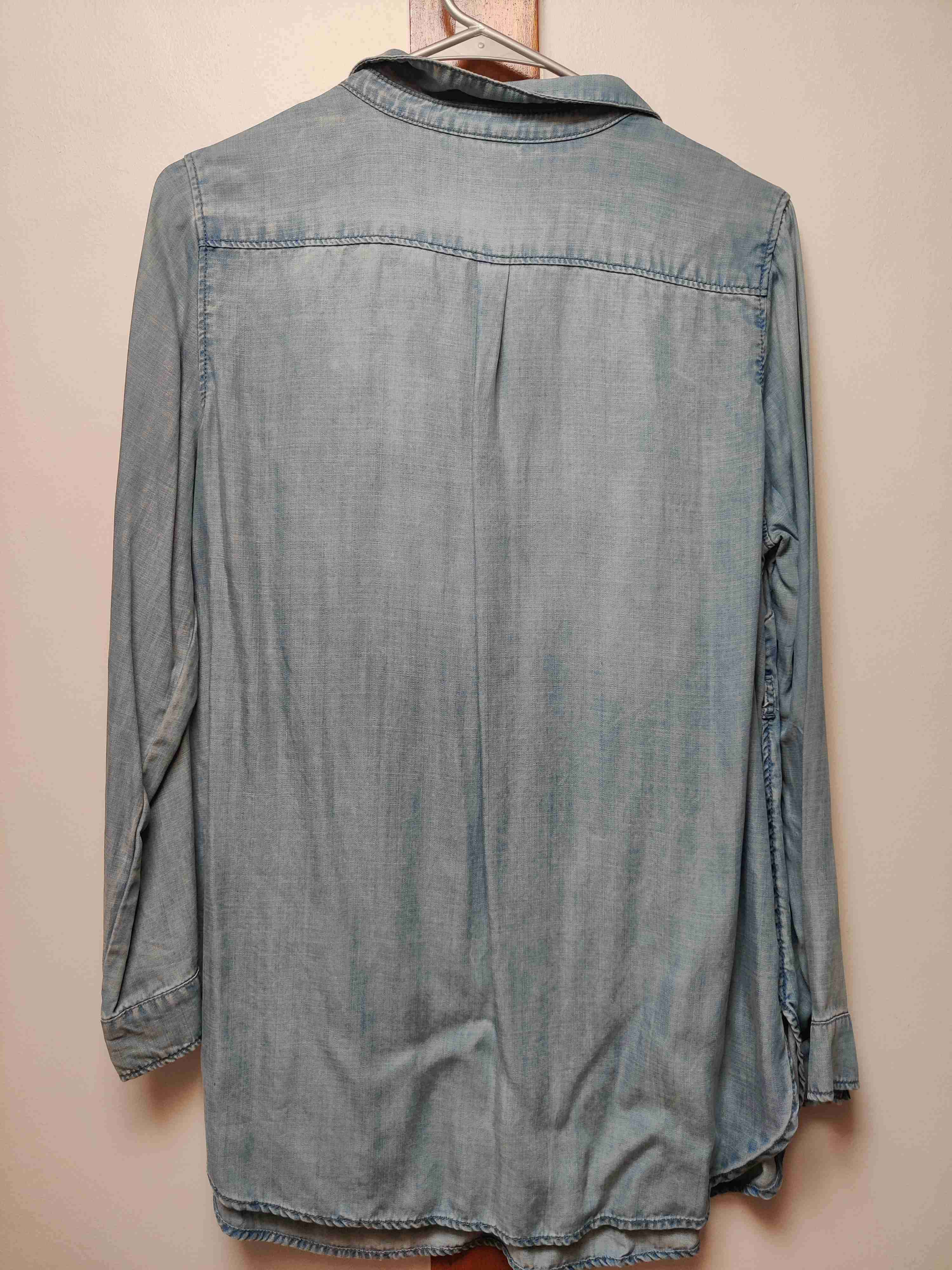 Camisa de mezclilla H&M azul claro - miniatura 4