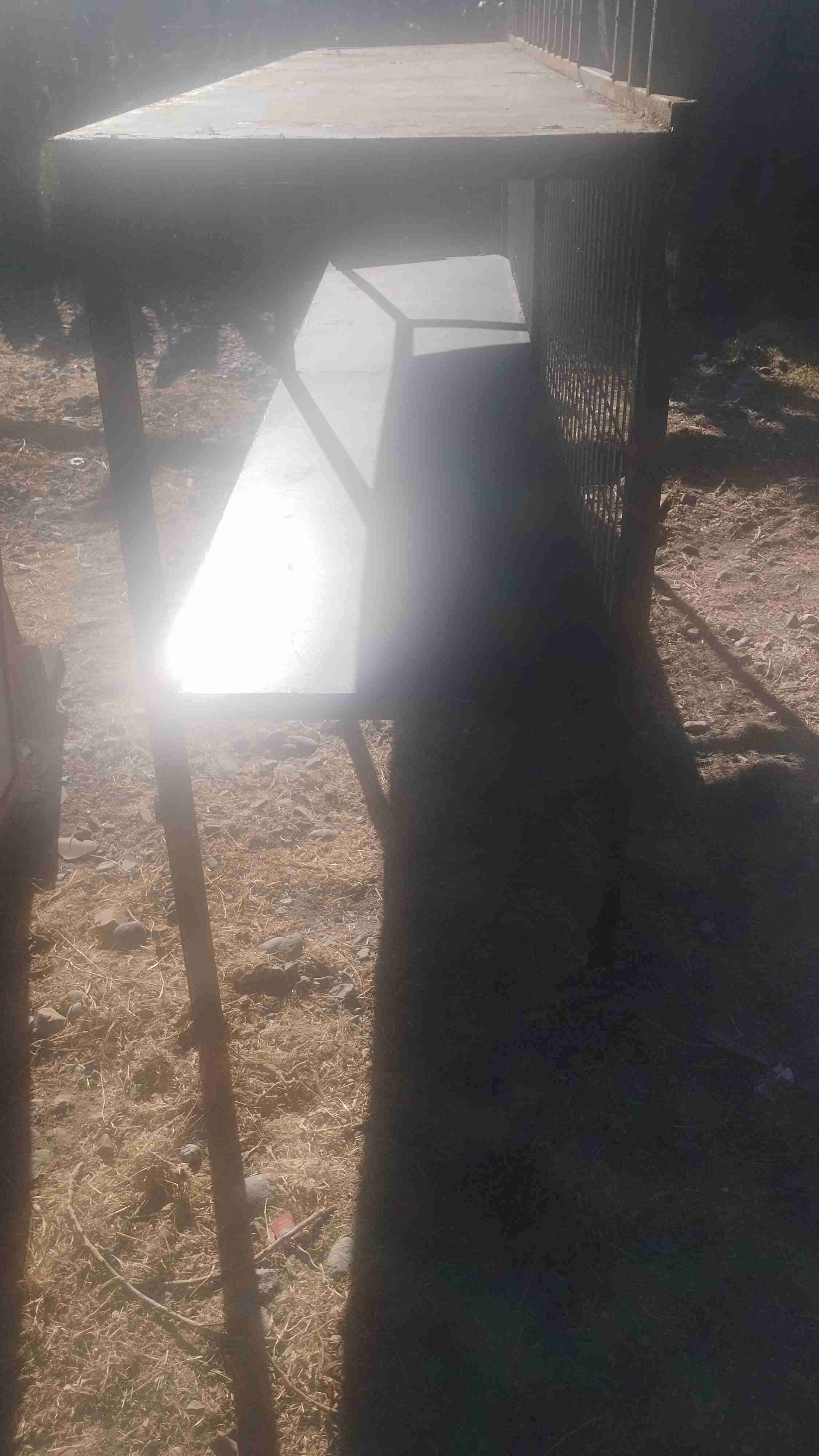 Estantería de metal rústica - miniatura 2