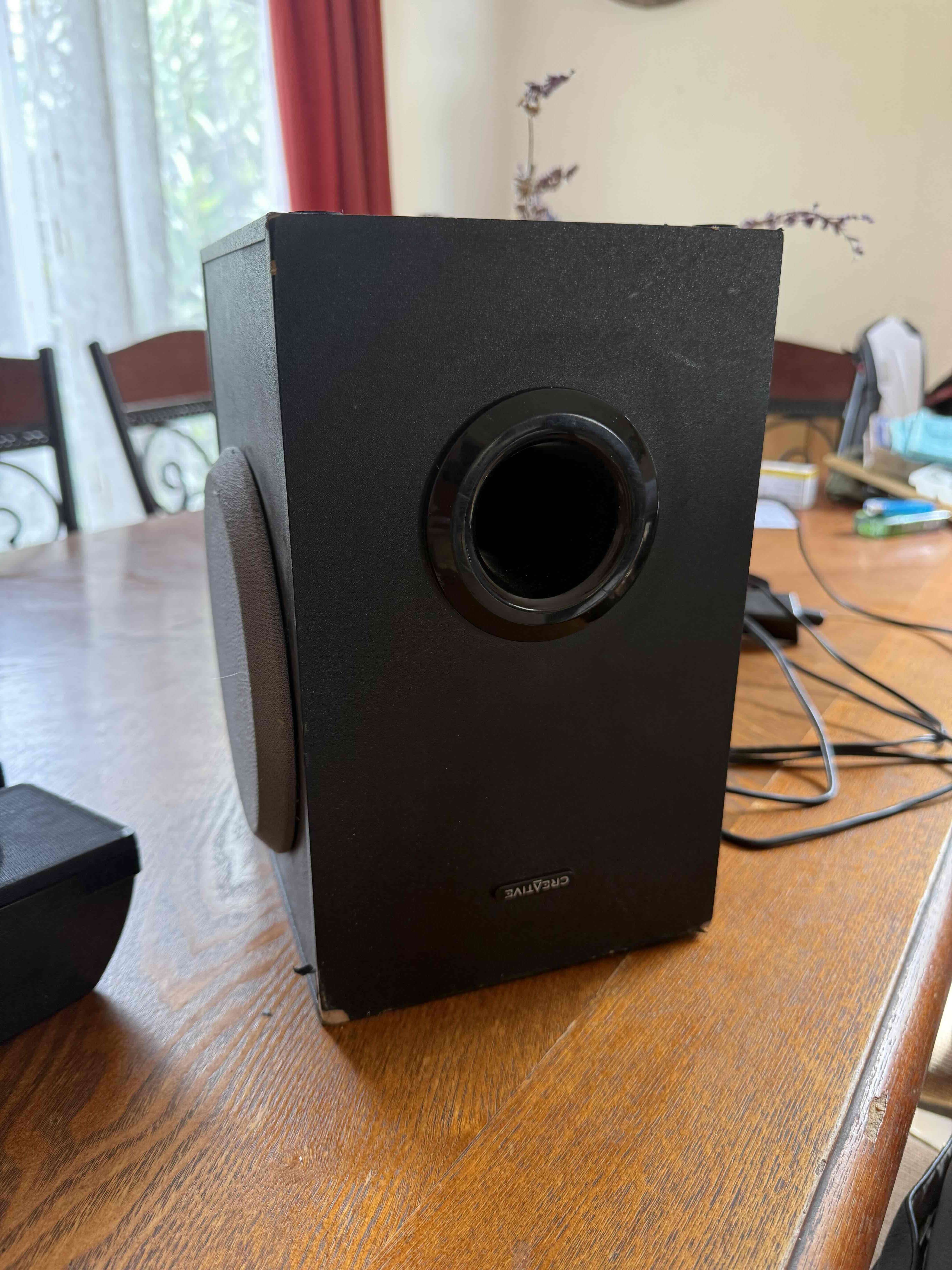 Parlantes Creative negro - miniatura 1