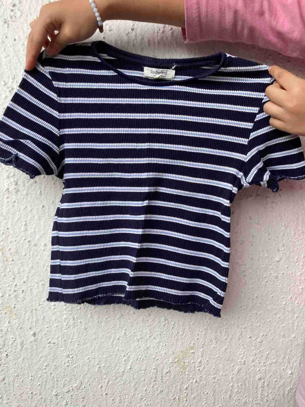 Polera a rayas azul y blanca - miniatura 1