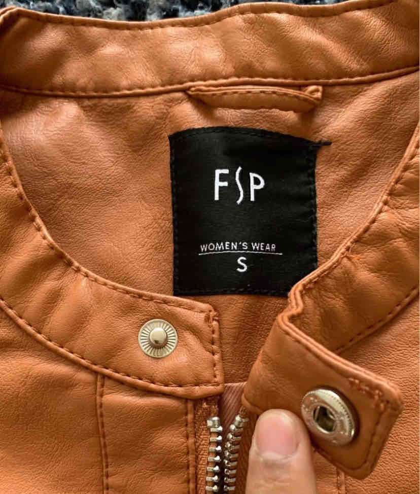 Chaqueta cuero sintético café - miniatura 5