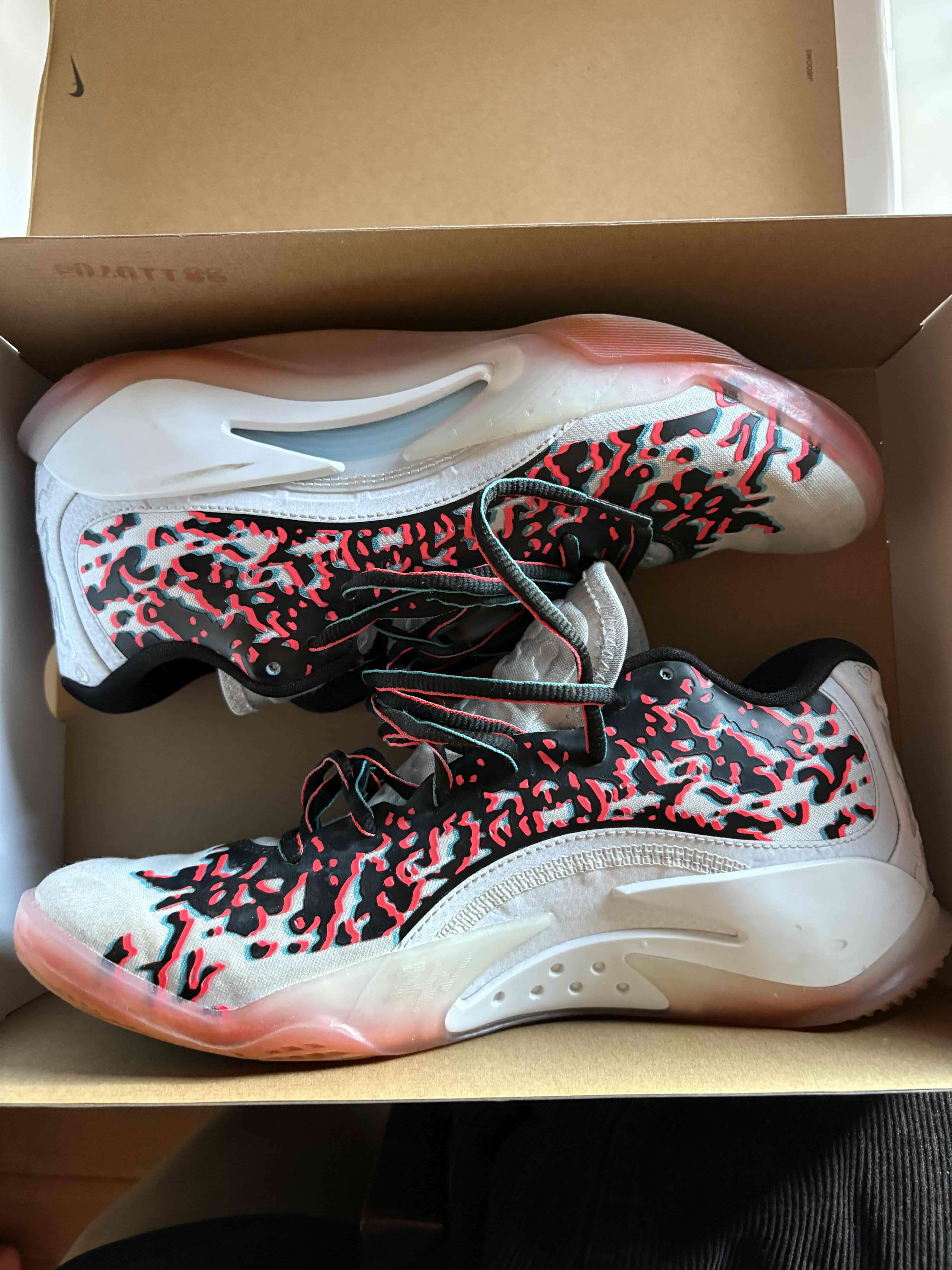 Zapatillas deportivas estampadas - miniatura 1