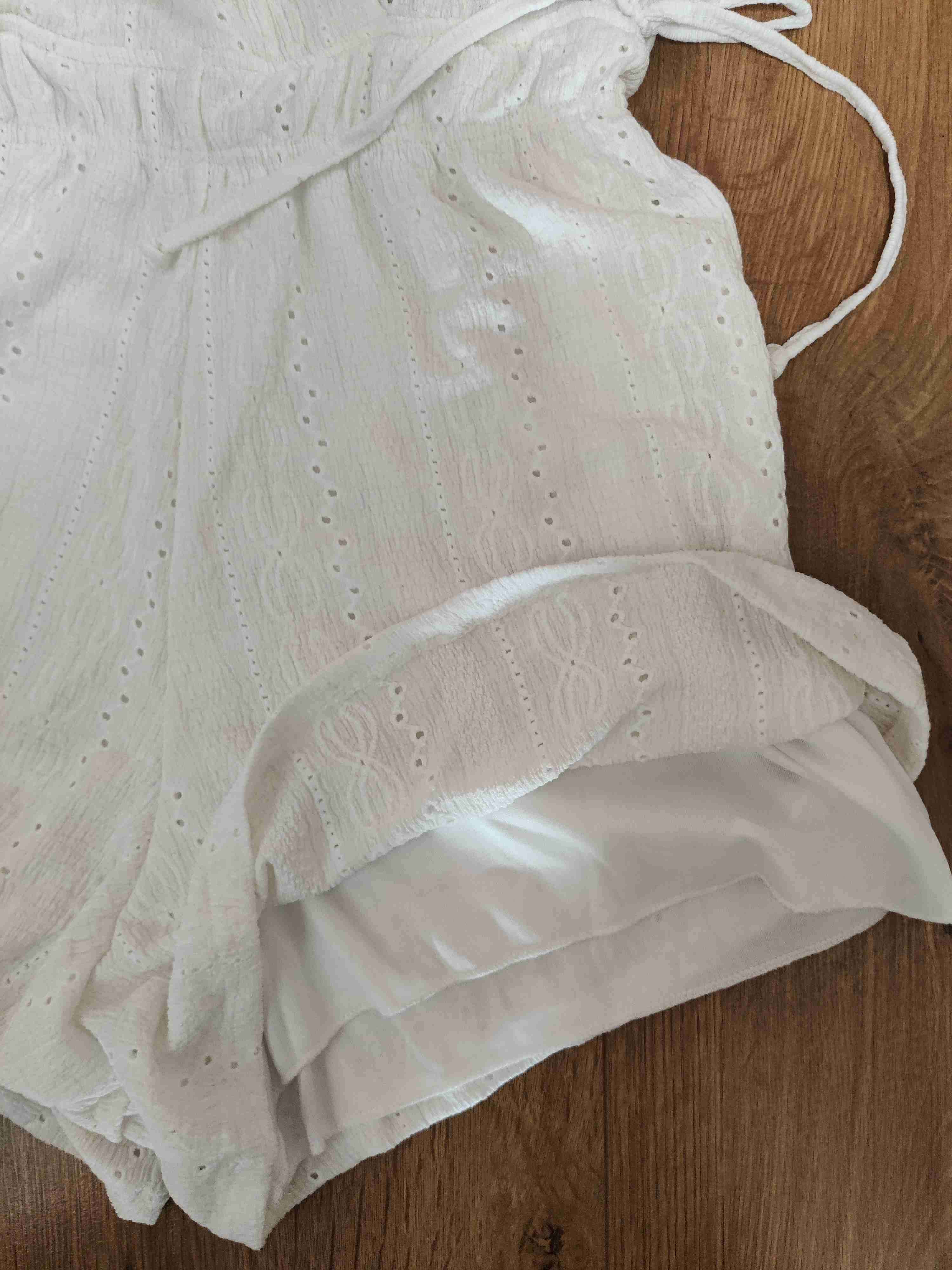 Enterito blanco con diseño calado - miniatura 3