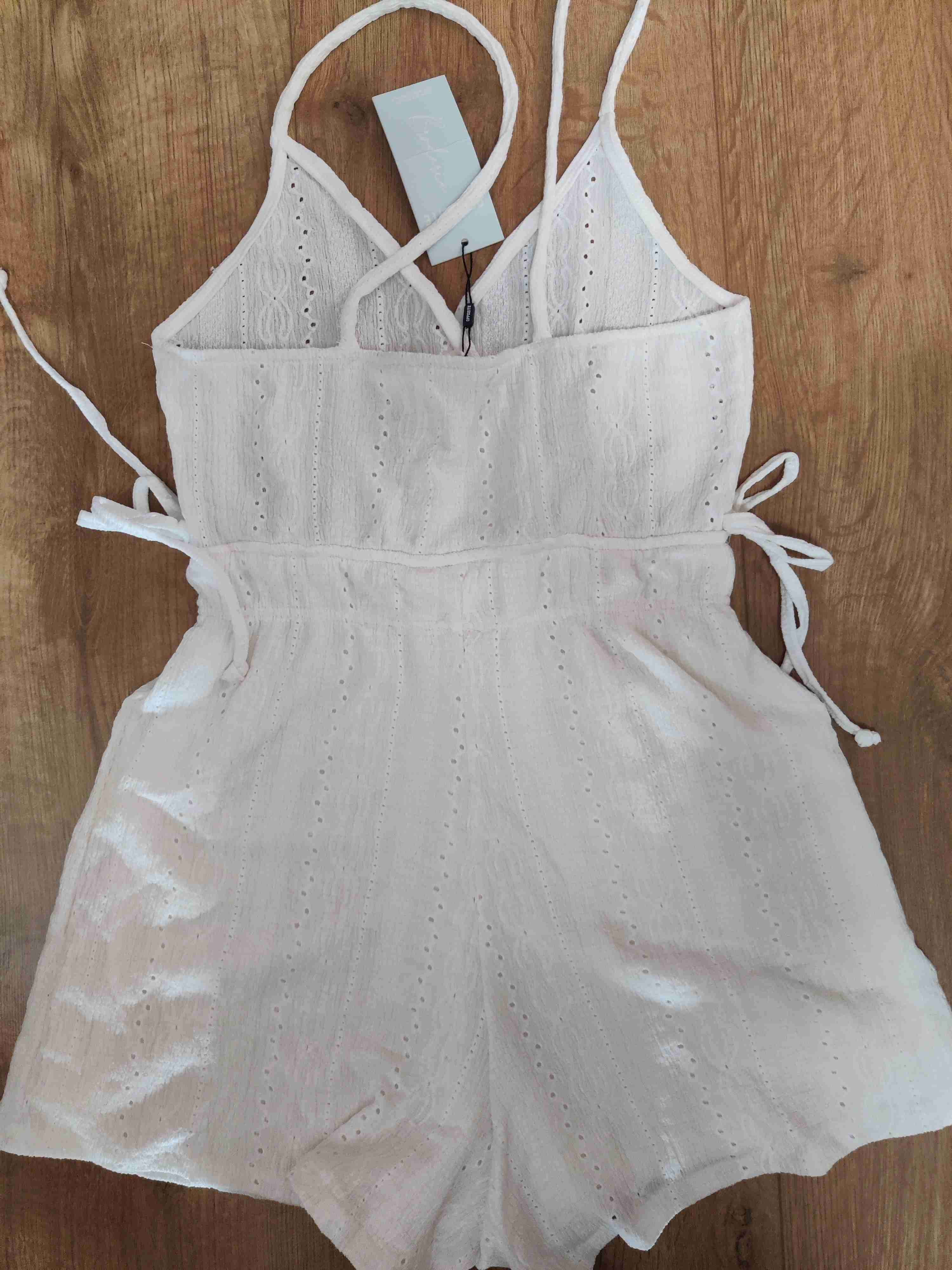 Enterito blanco con diseño calado - miniatura 4