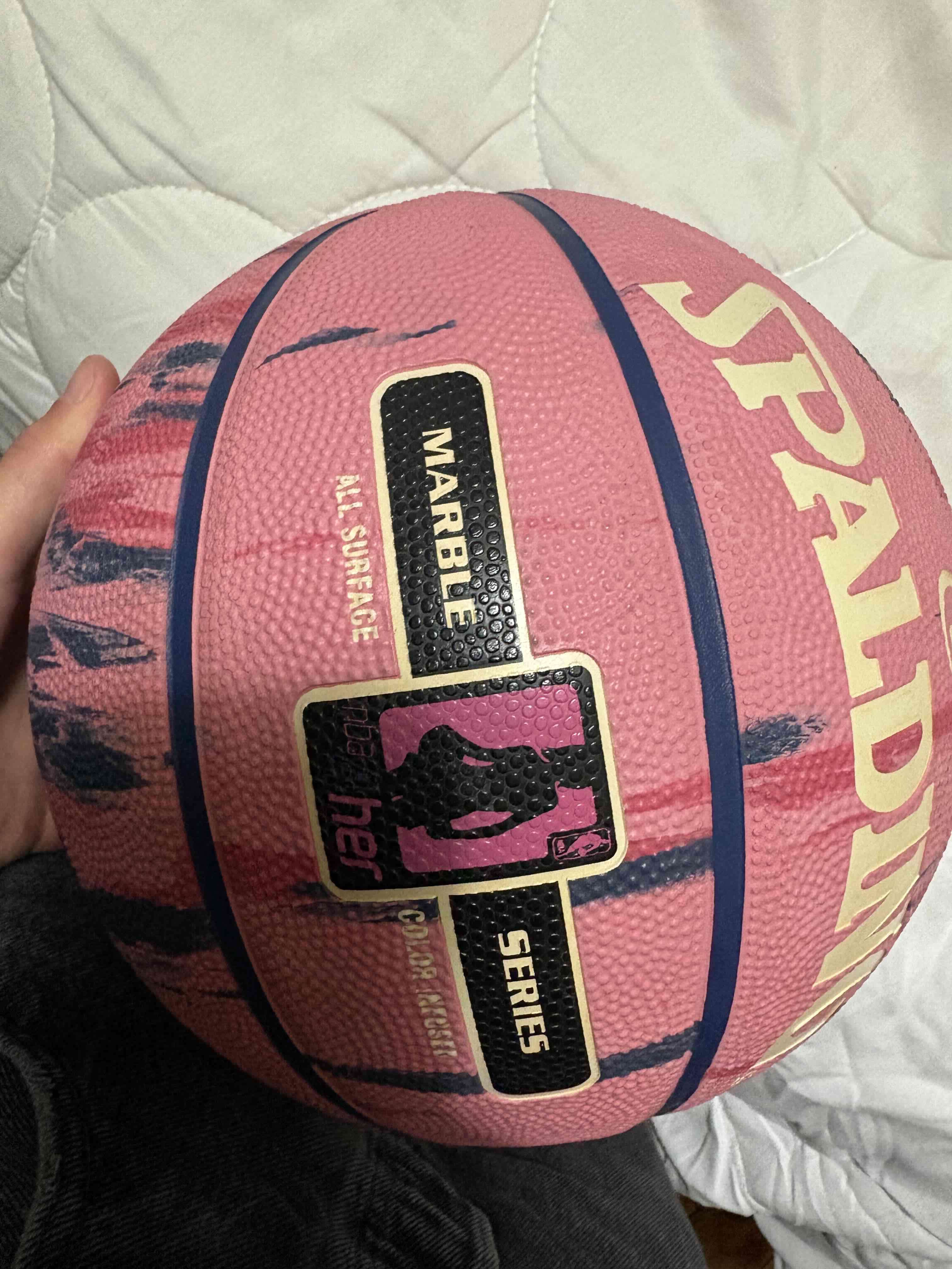 Balón de básquetbol Spalding rosa - miniatura 3