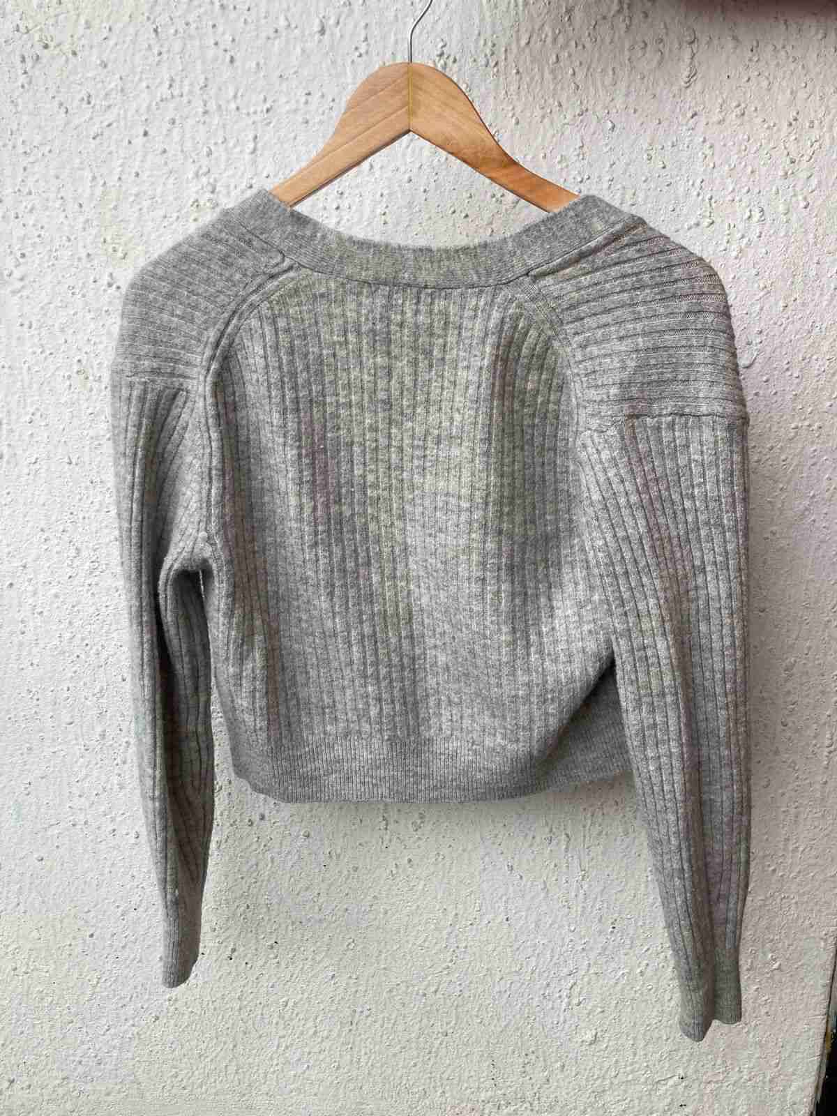 Cardigan gris de punto - miniatura 2