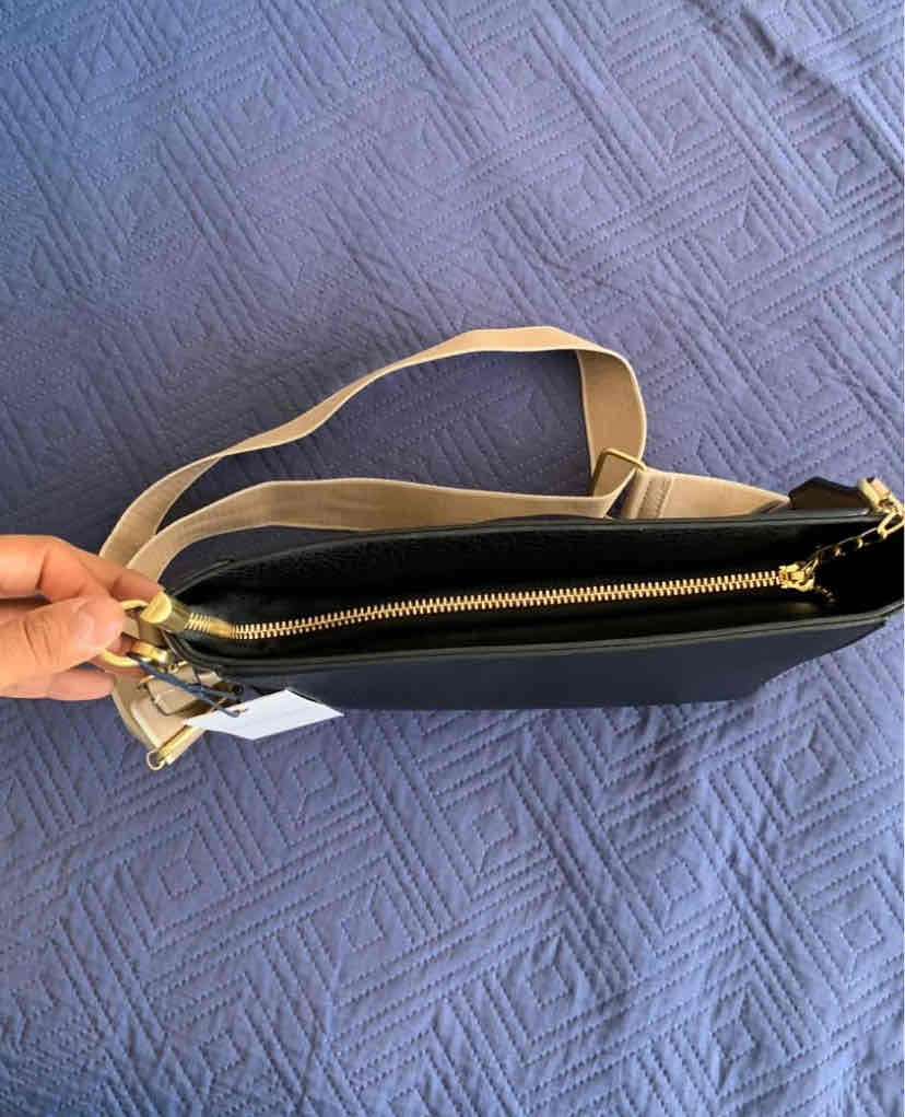 Bolso negro con detalles beige - miniatura 3