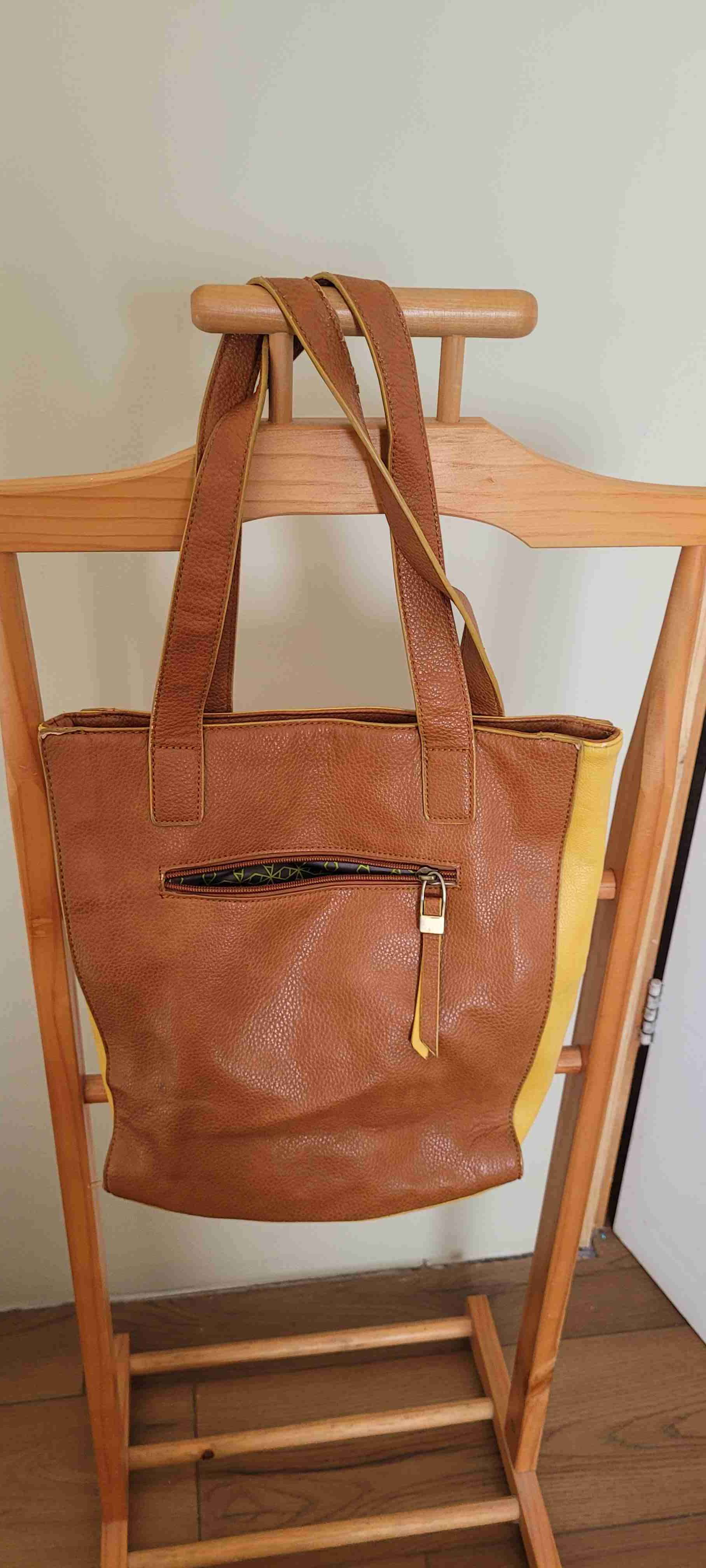 Cartera marrón con tachas - miniatura 3