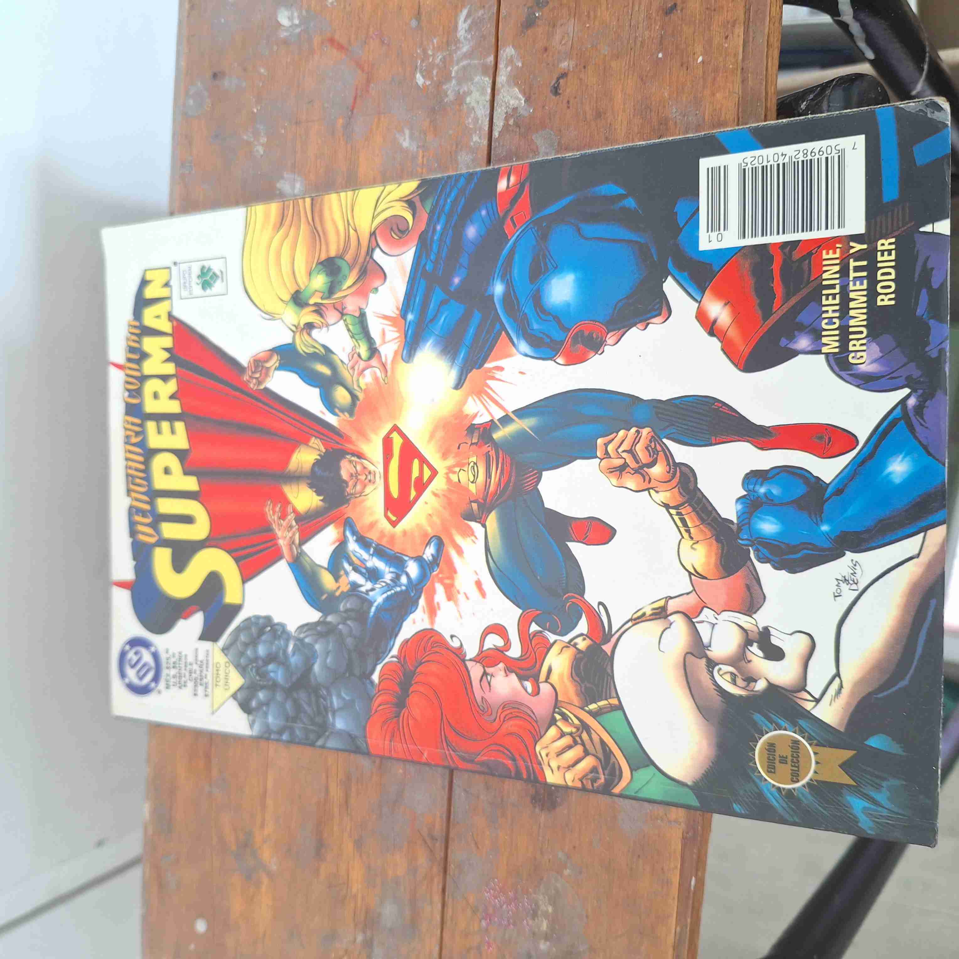 Cómic Superman Venganza Eterna