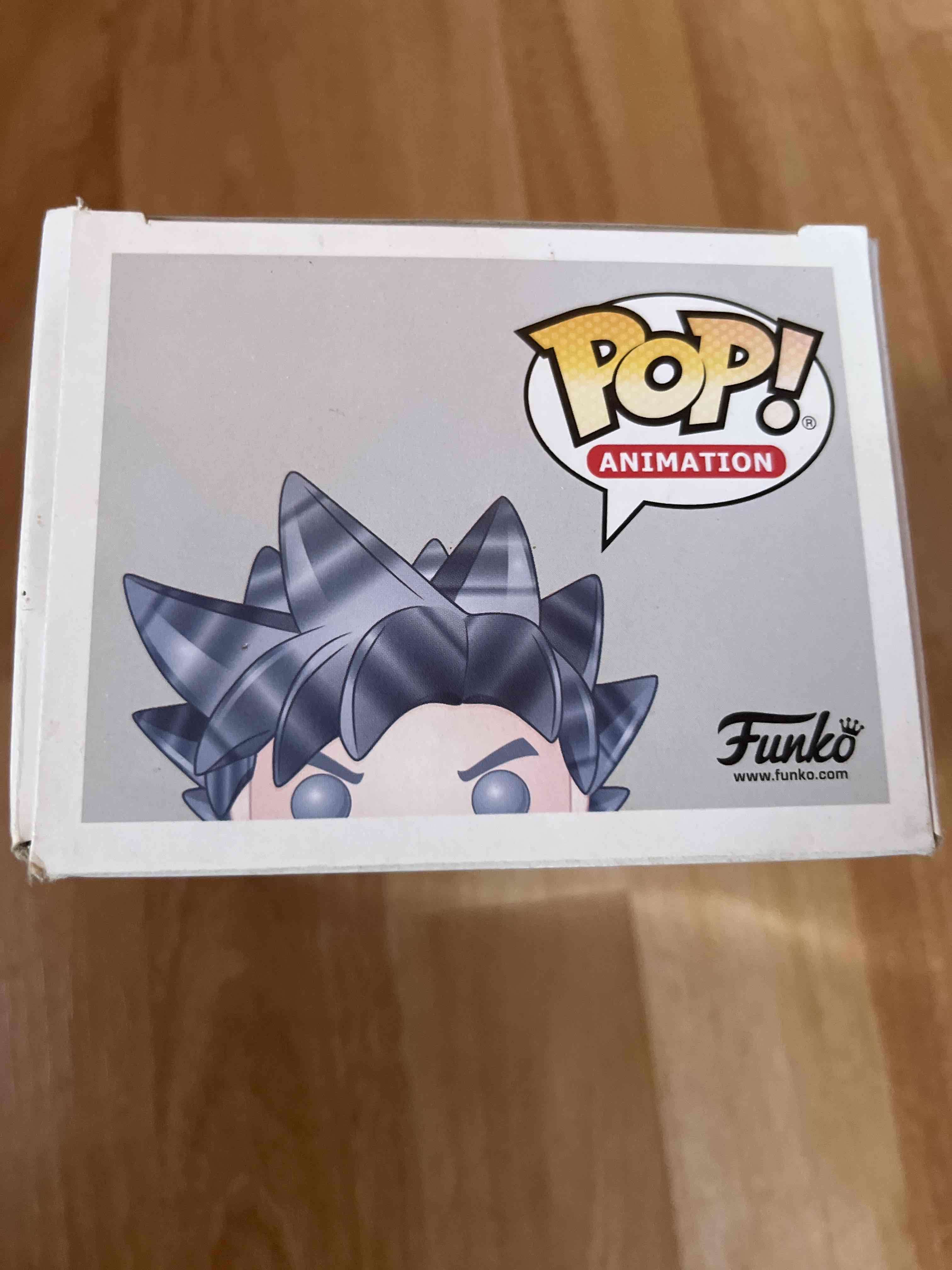 Figura Funko Pop Goku Ultra Instinto - miniatura 5