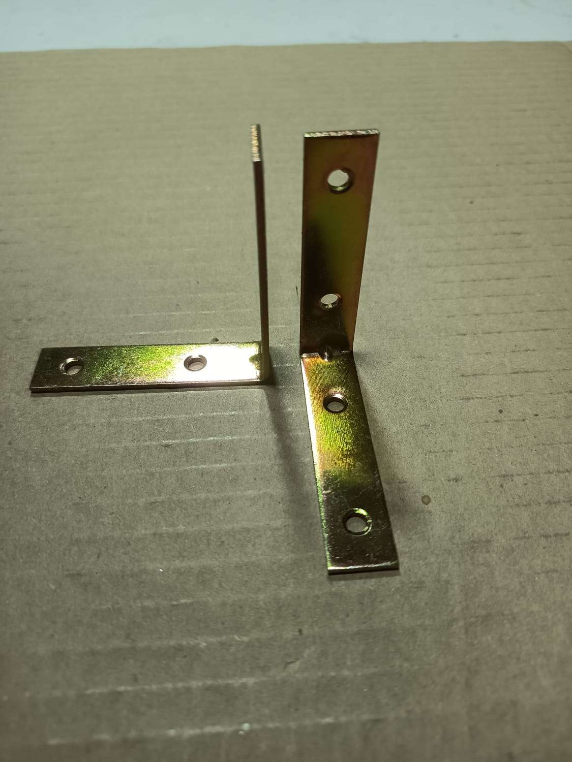 Pack 2 Escuadras Metálicas de Acero (2 1/2") - miniatura 2