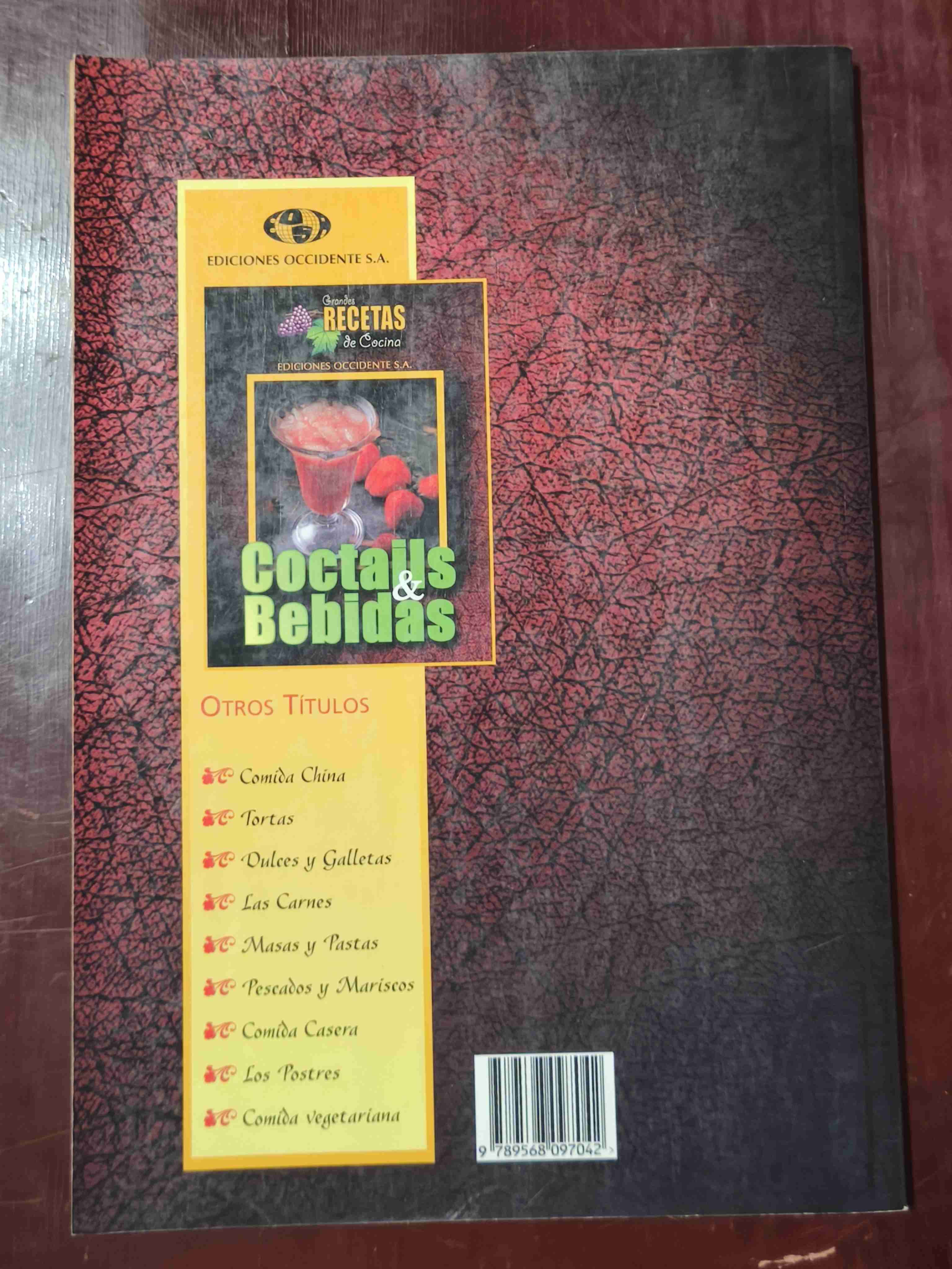 Libro Cocteles y Bebidas - miniatura 2