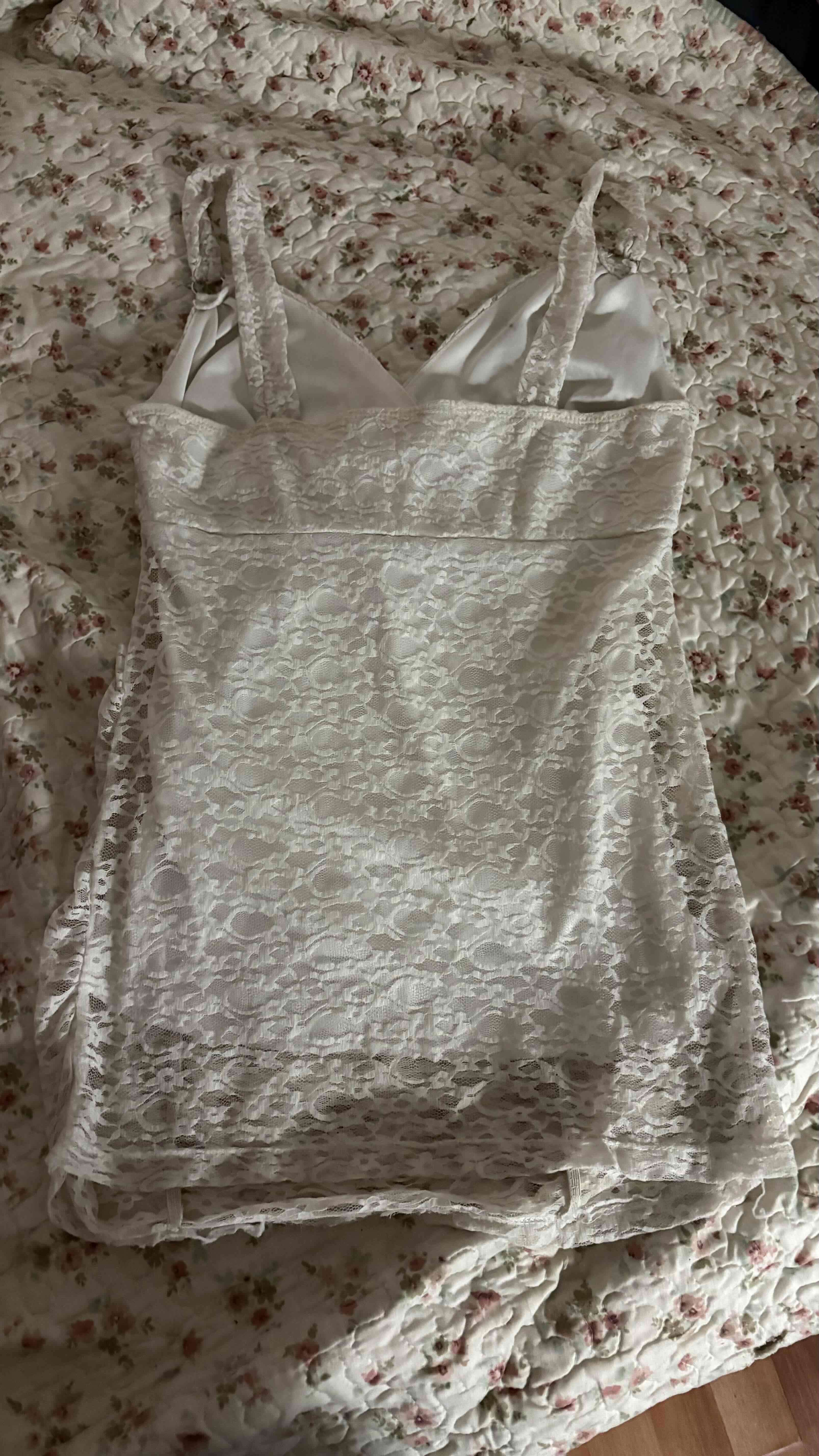 Polera encaje blanco - miniatura 2