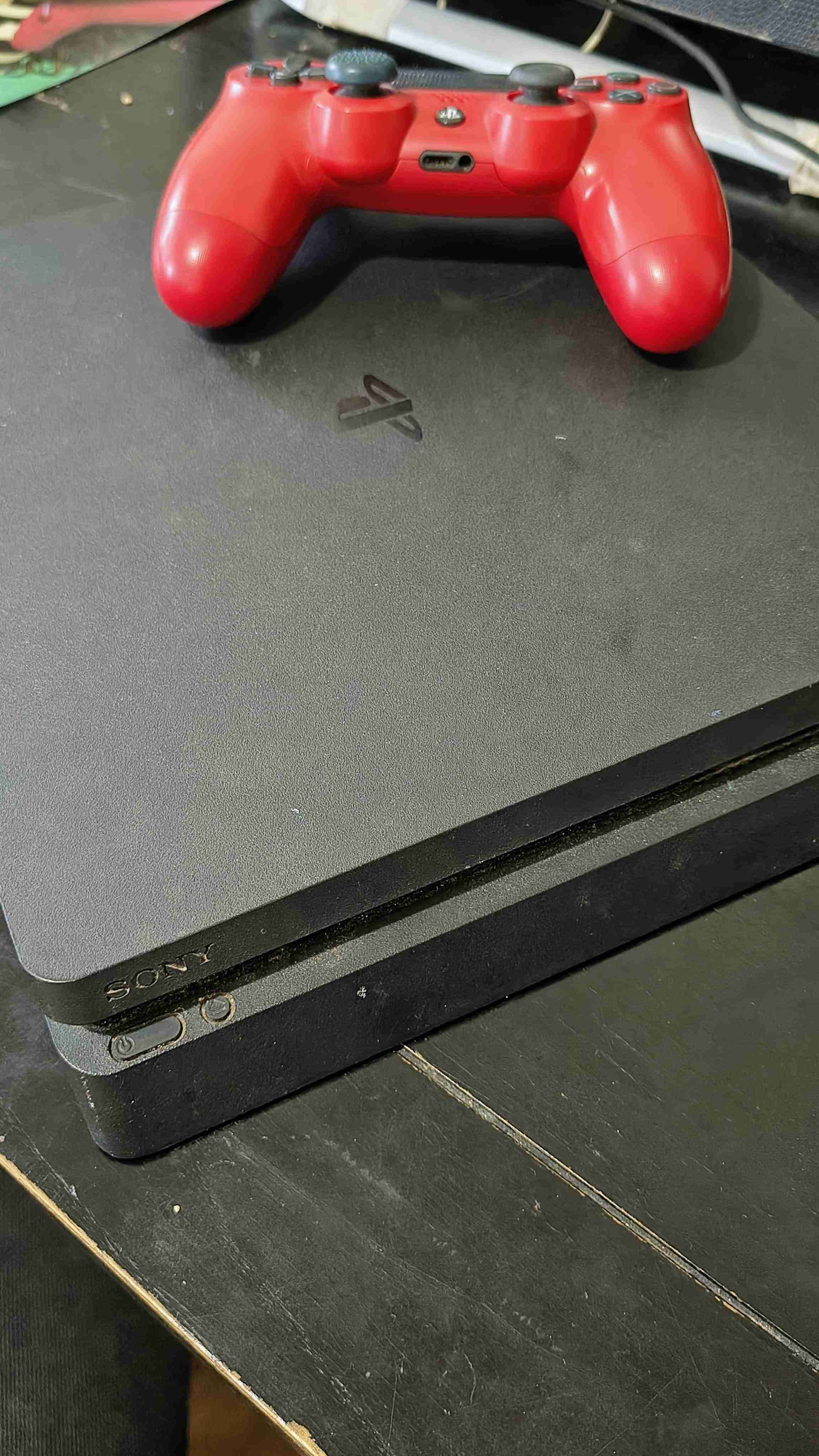 Playstation 4 1tb - miniatura 3