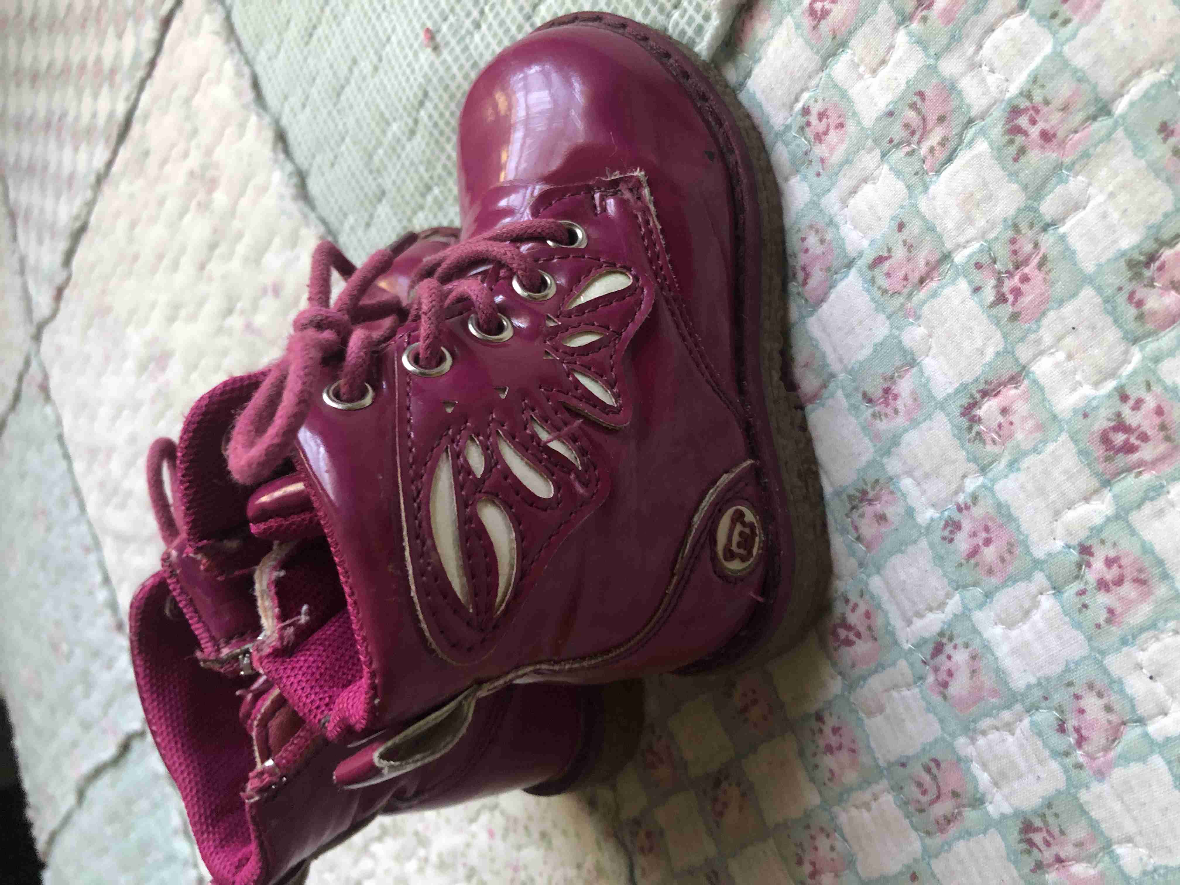 Botines fucsias para niñas - miniatura 3